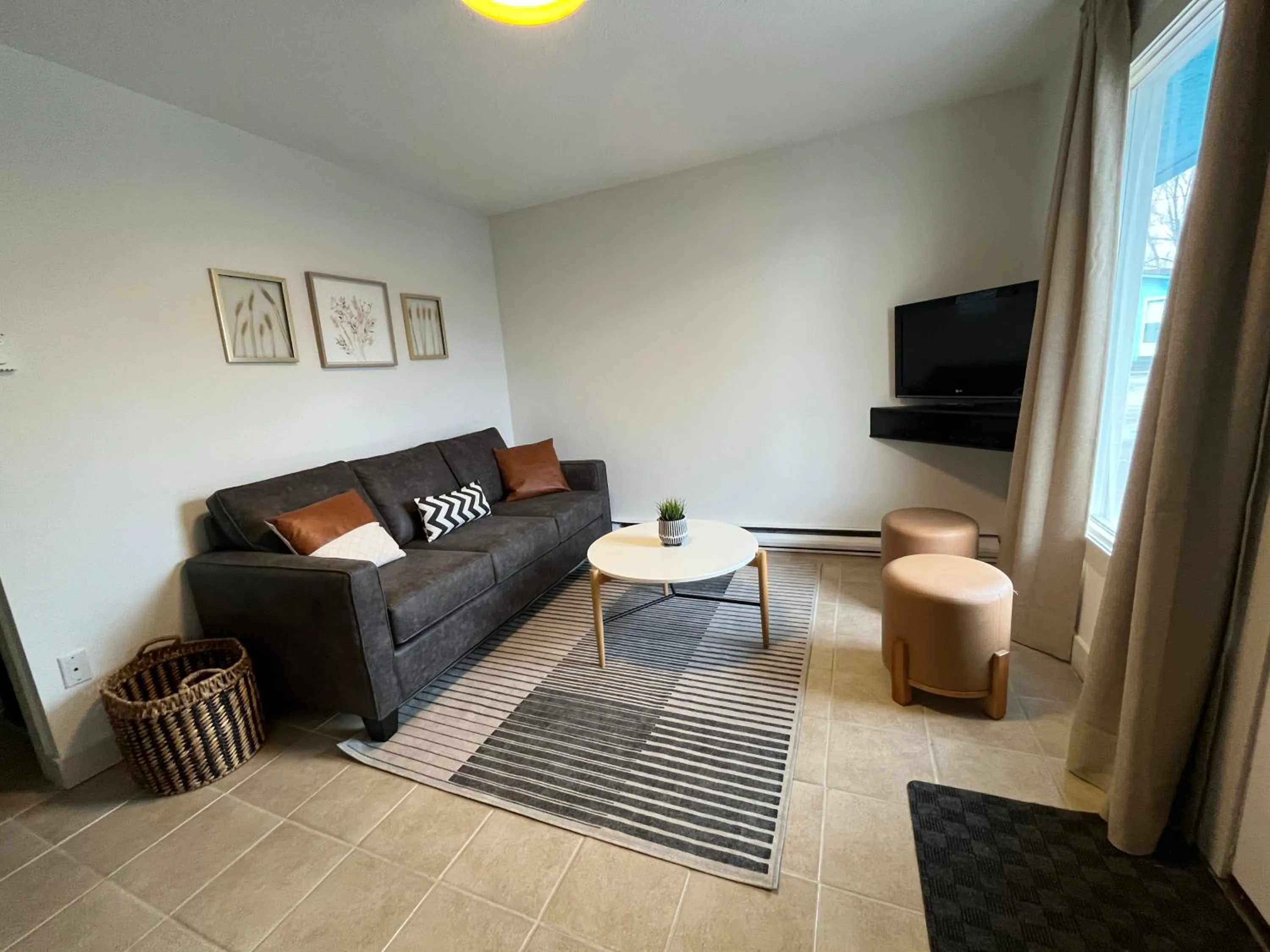 Living room in Lakeside Villa & Nordic Spa