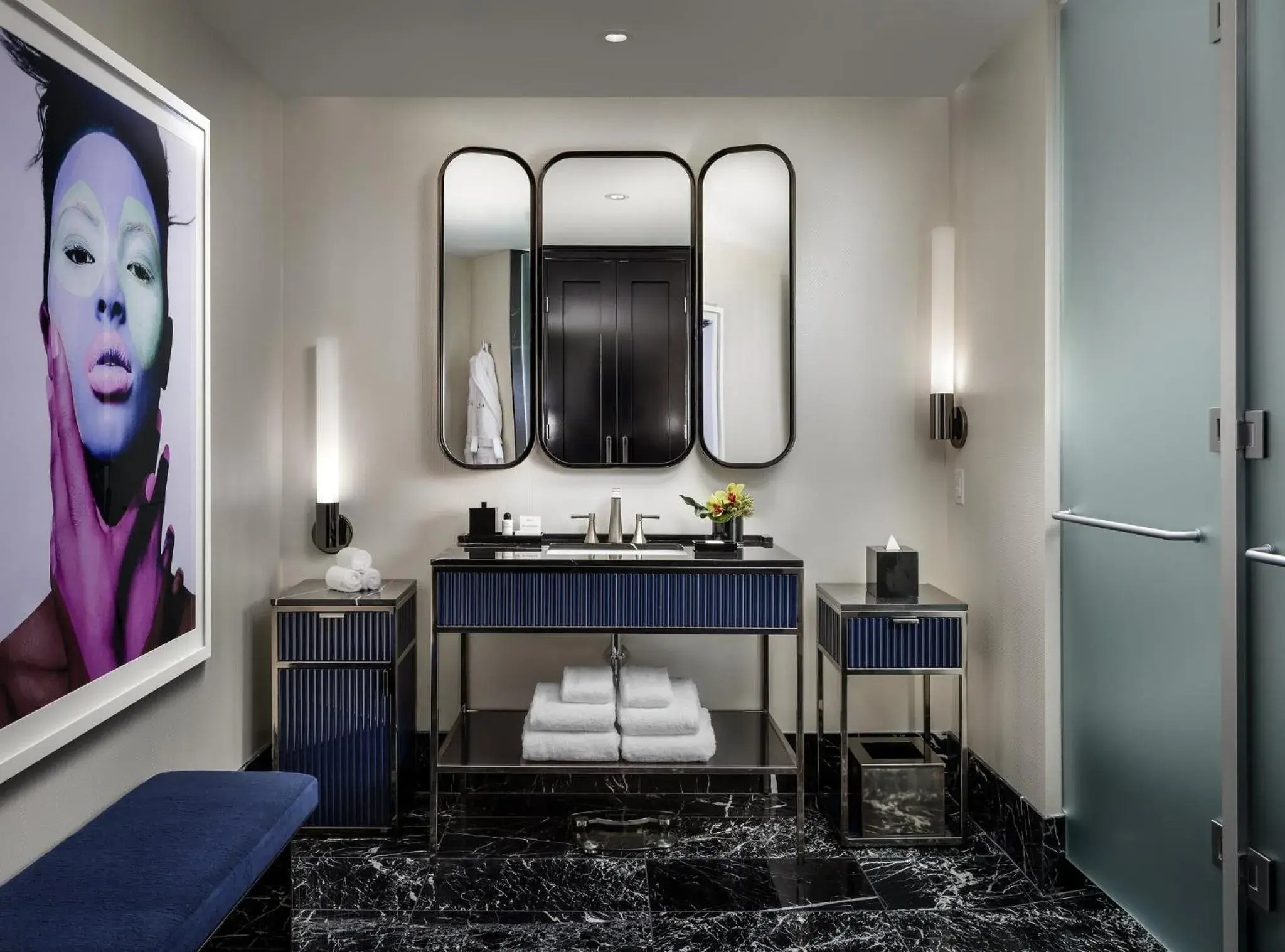 Deluxe King Mobility/Hearing Accessible Roll in Shower (Accessible Nina) in BISHA, a Luxury Collection Hotel, Toronto Deluxe King Mobility/Hearing Accessible Roll in Shower (Accessible Nina) in BISHA, a Luxury Collection Hotel, Toronto