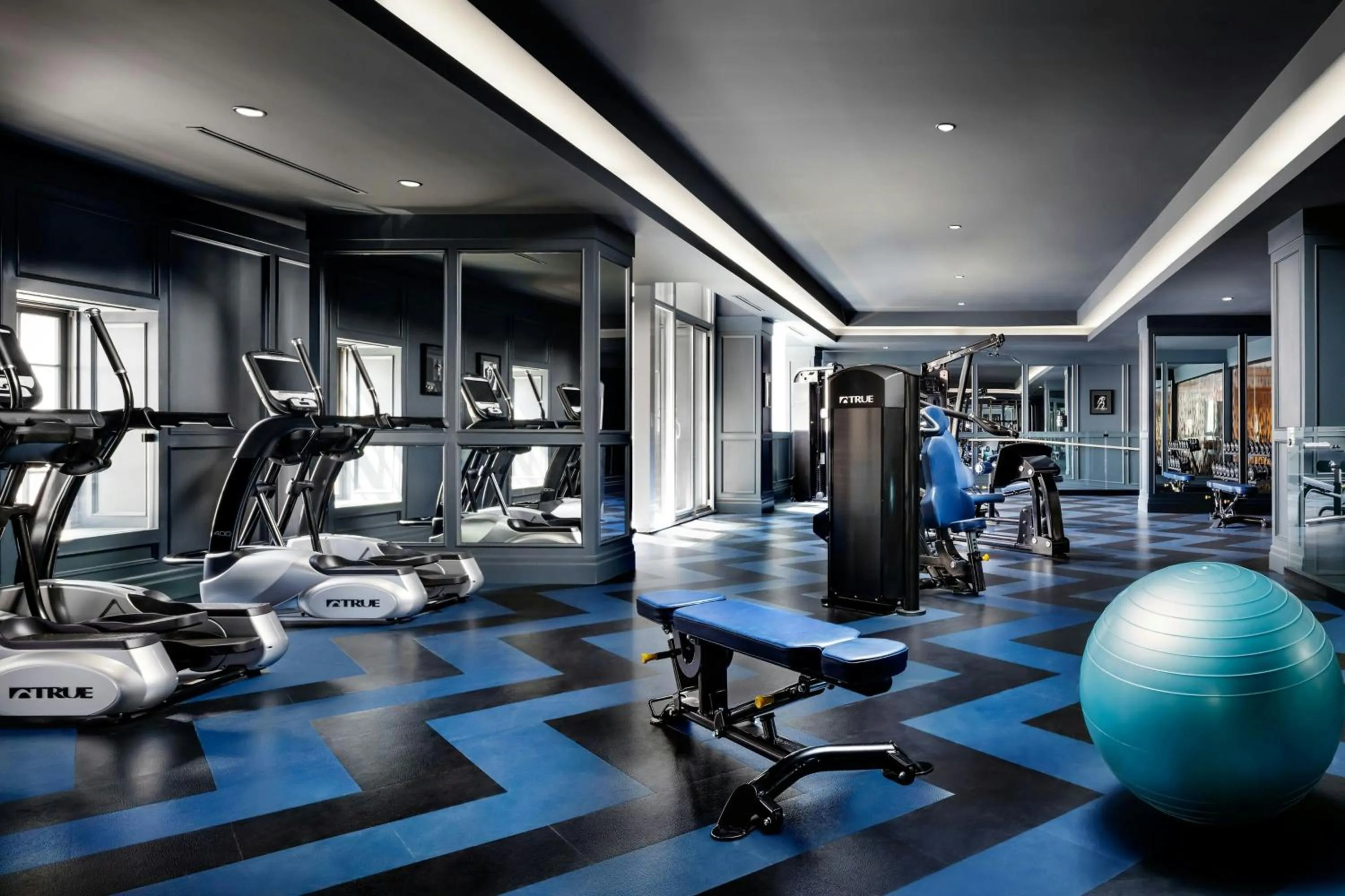 Fitness centre/facilities in BISHA, a Luxury Collection Hotel, Toronto