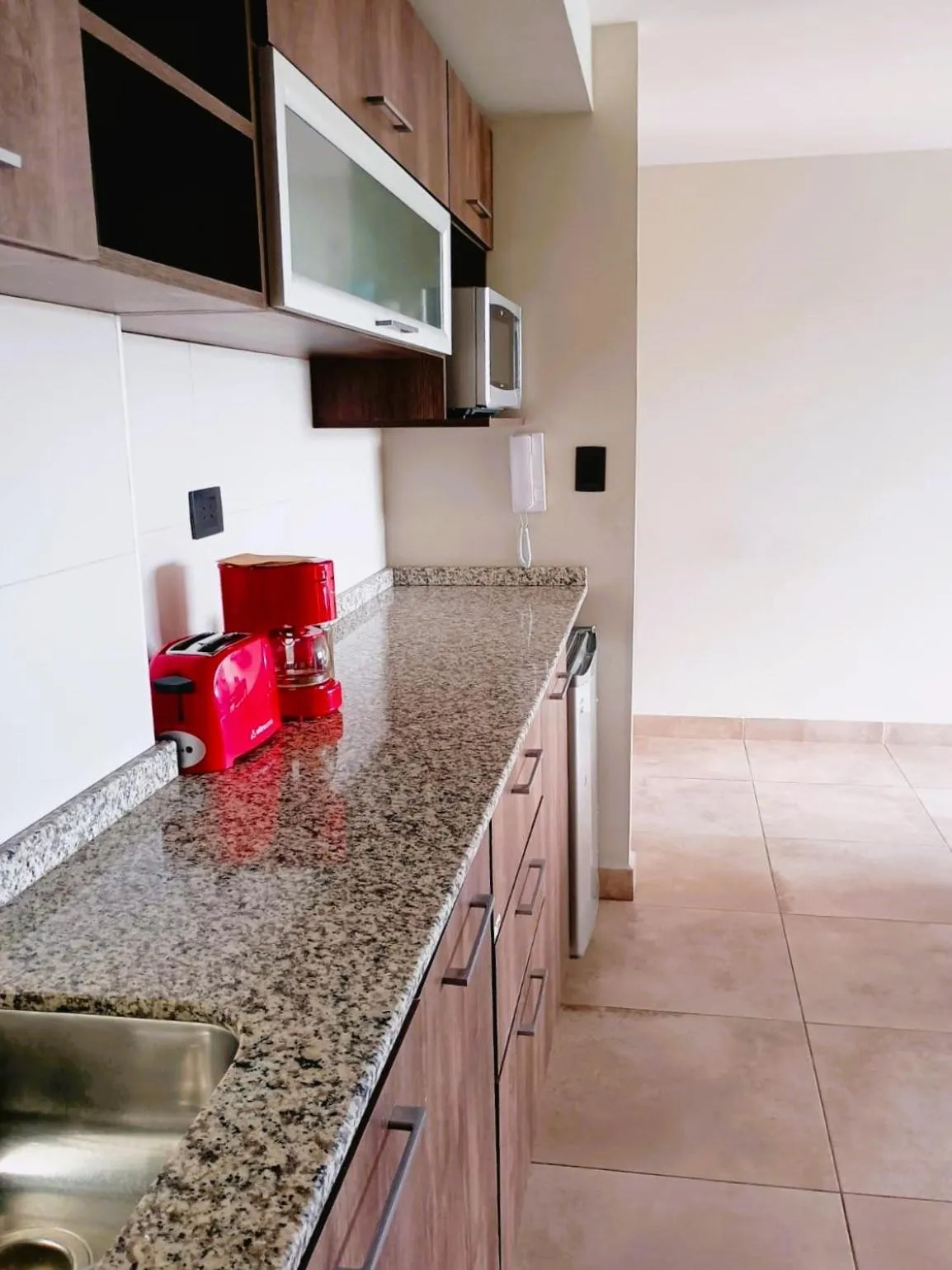 Coffee/tea facilities in Links Apart Hotel