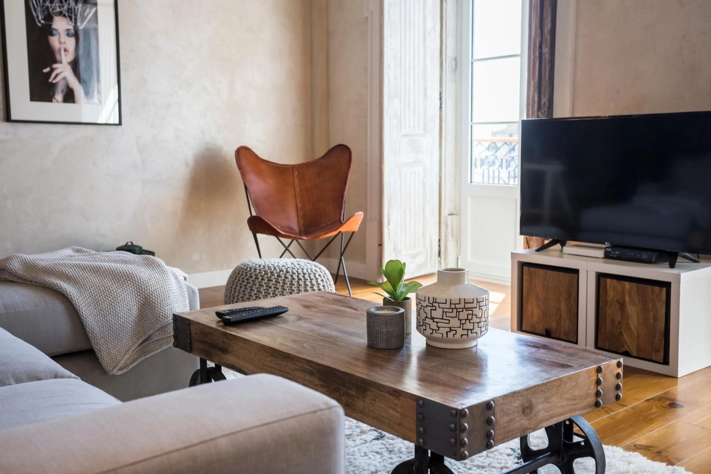 Bed in Prime Lisbon - Boavista 44