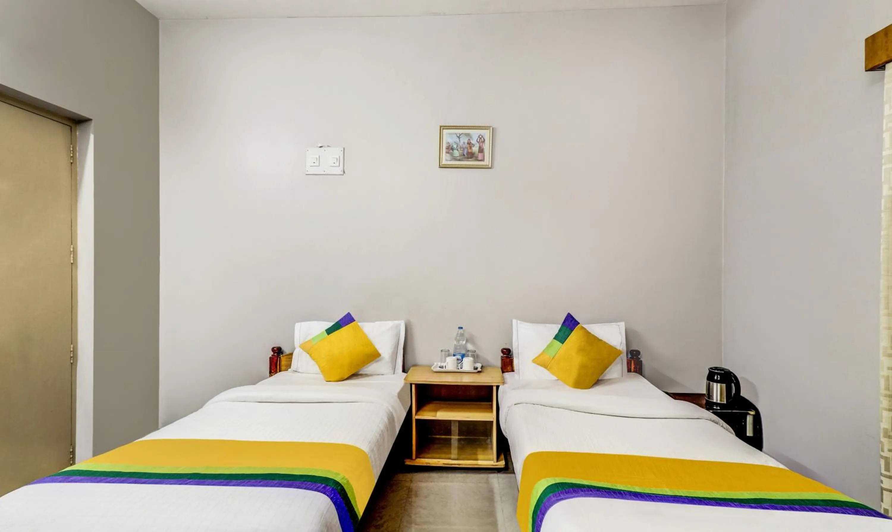 Bedroom, Bed in Itsy Hotels Shree Comforts