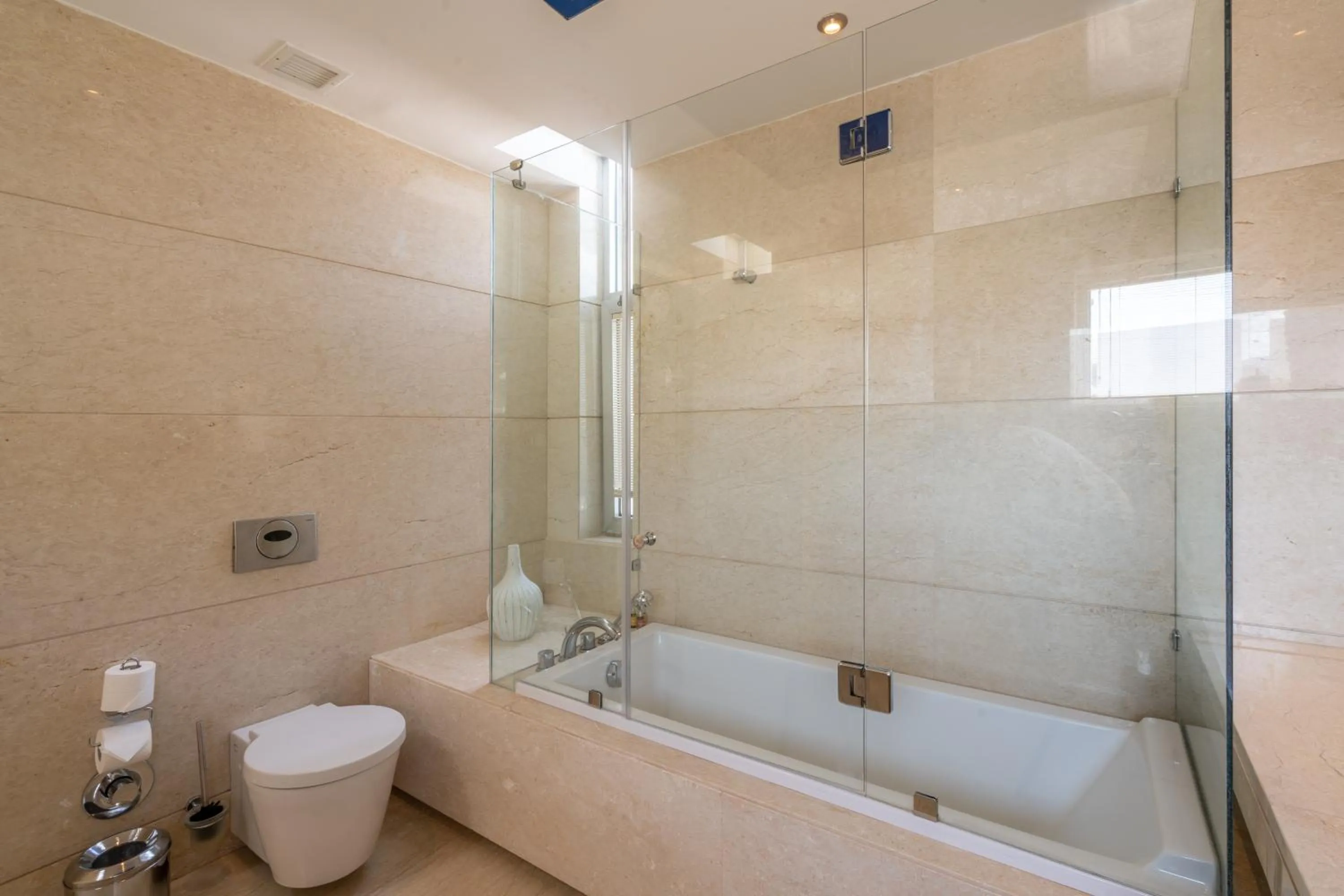 Bath in Casa dell'Arte Hotel of Arts & Leisure