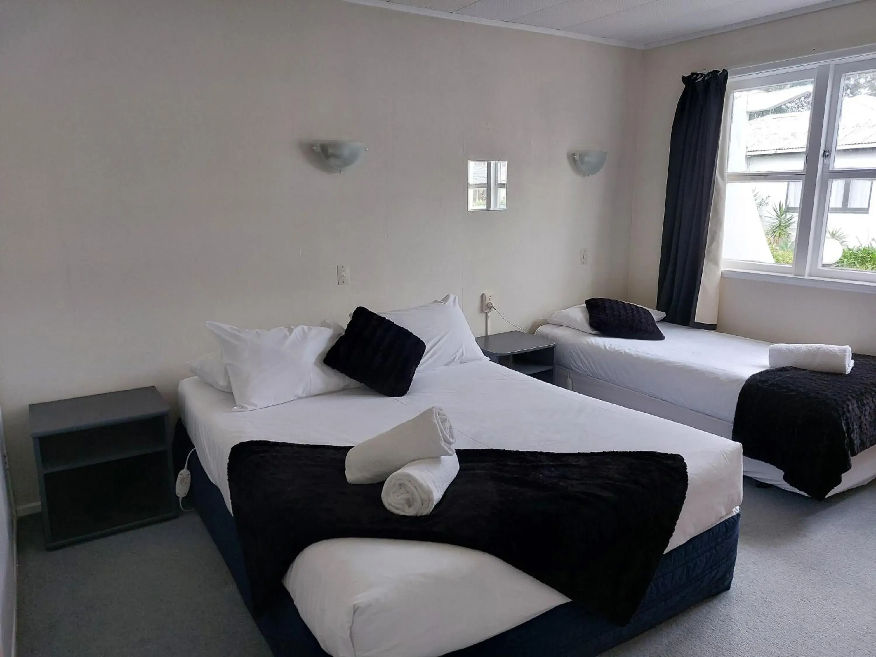 Family Room in Edgewater Motel Family Room in Edgewater Motel