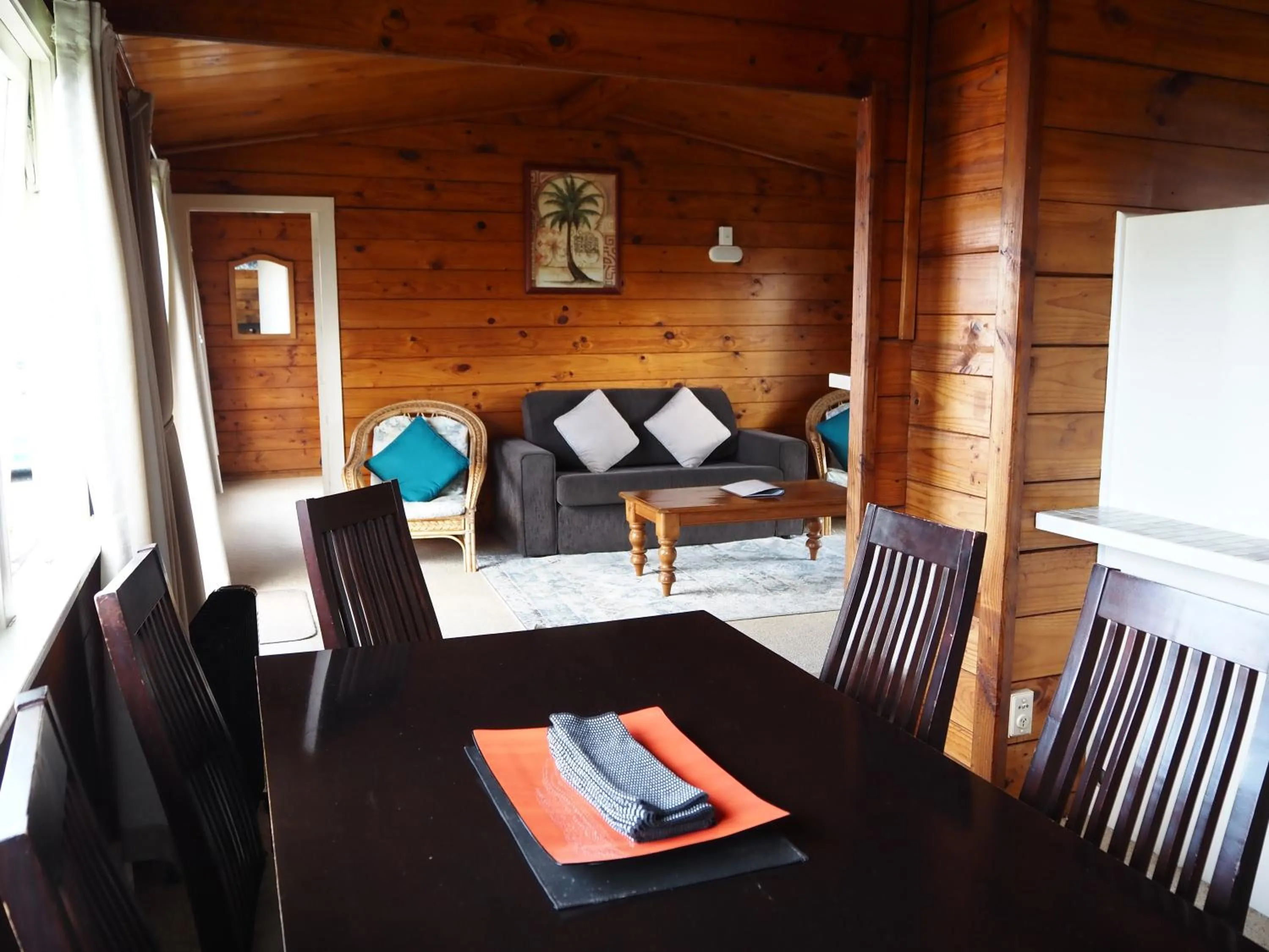 Dining area in Edgewater Motel