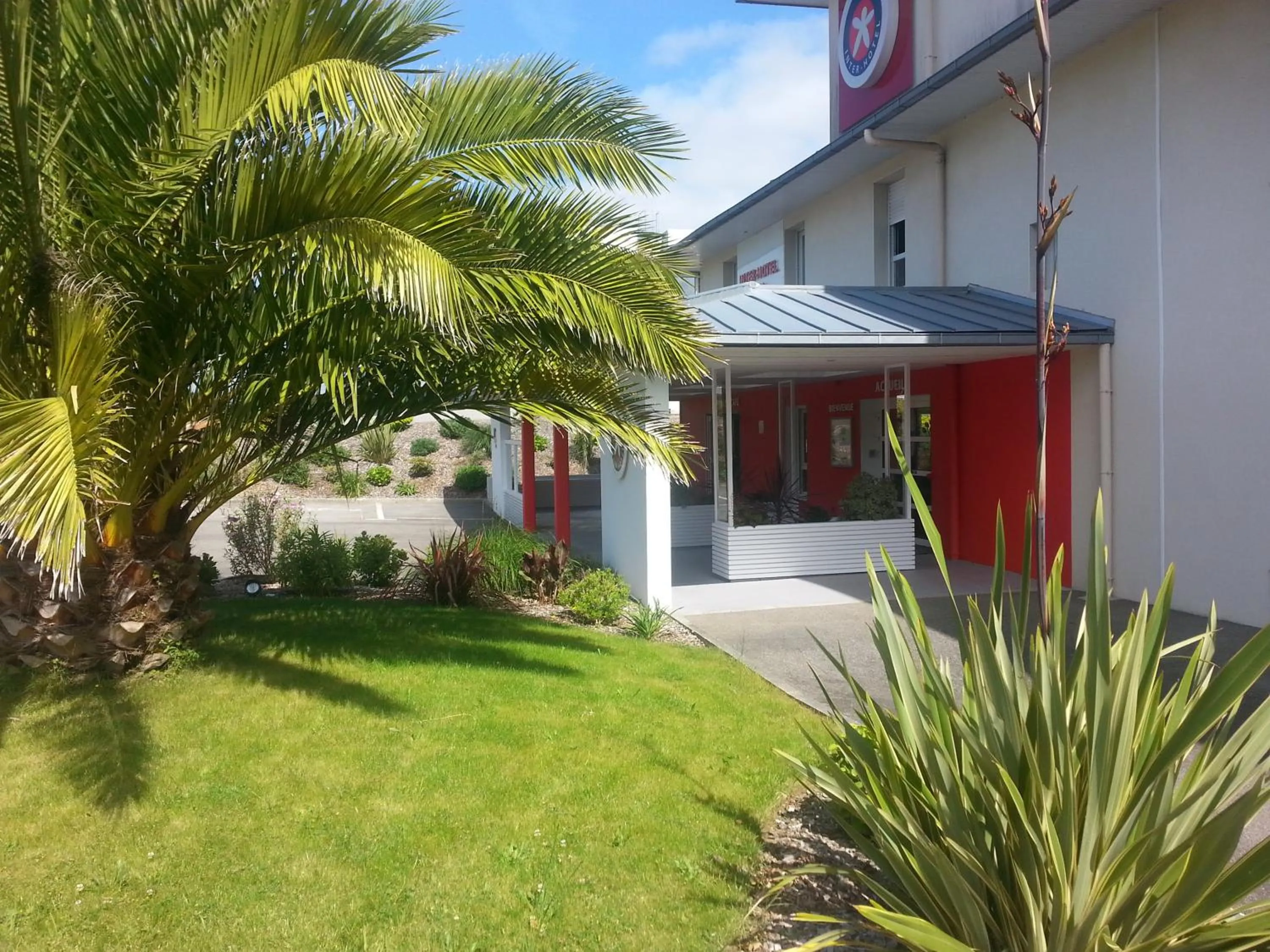 Facade/entrance, Property Building in The Originals City, Hotel Loval, Brest (Inter-Hotel)