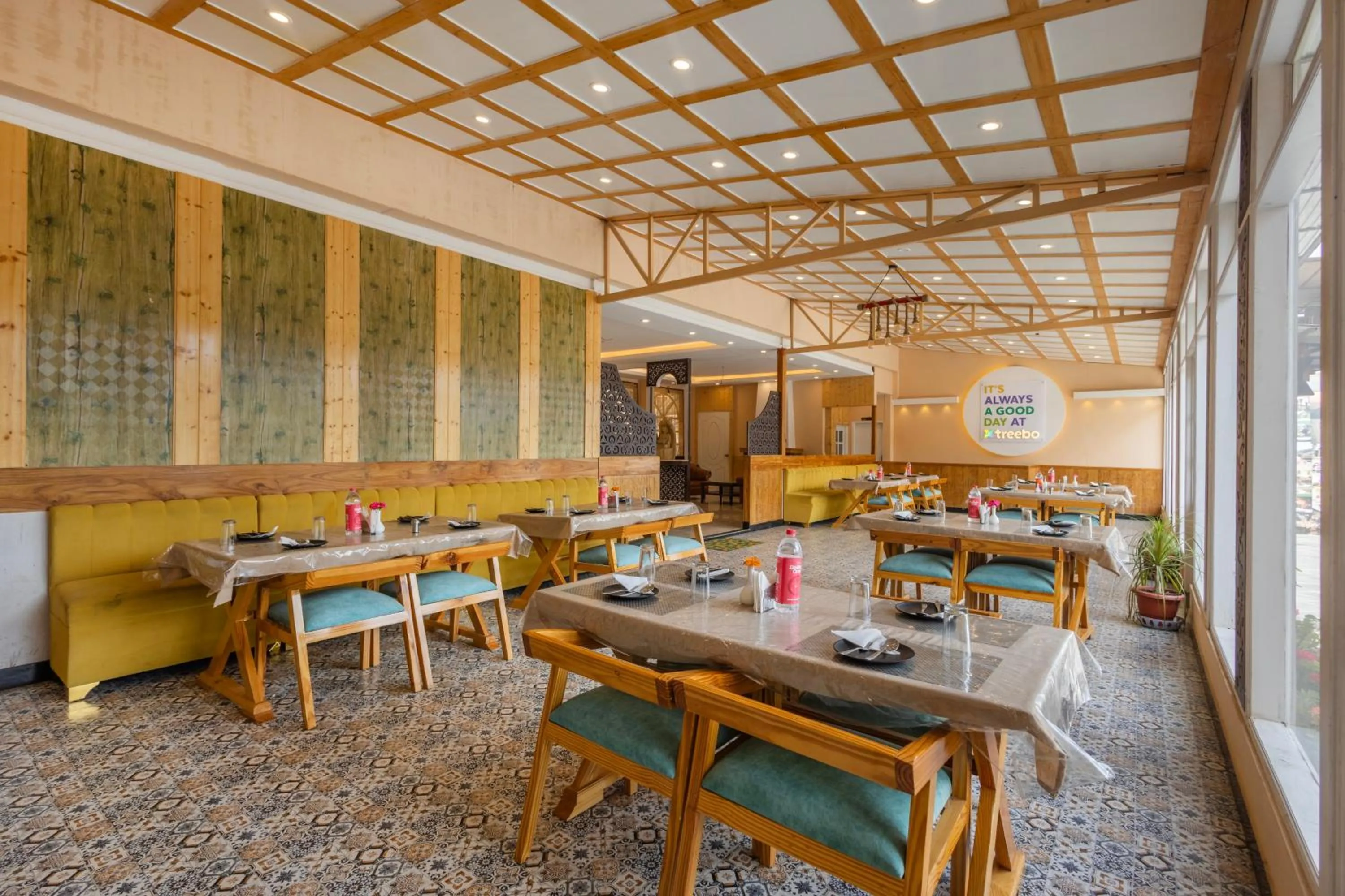 Restaurant/places to eat in Treebo Lords Garden Glory With Centralised Heating