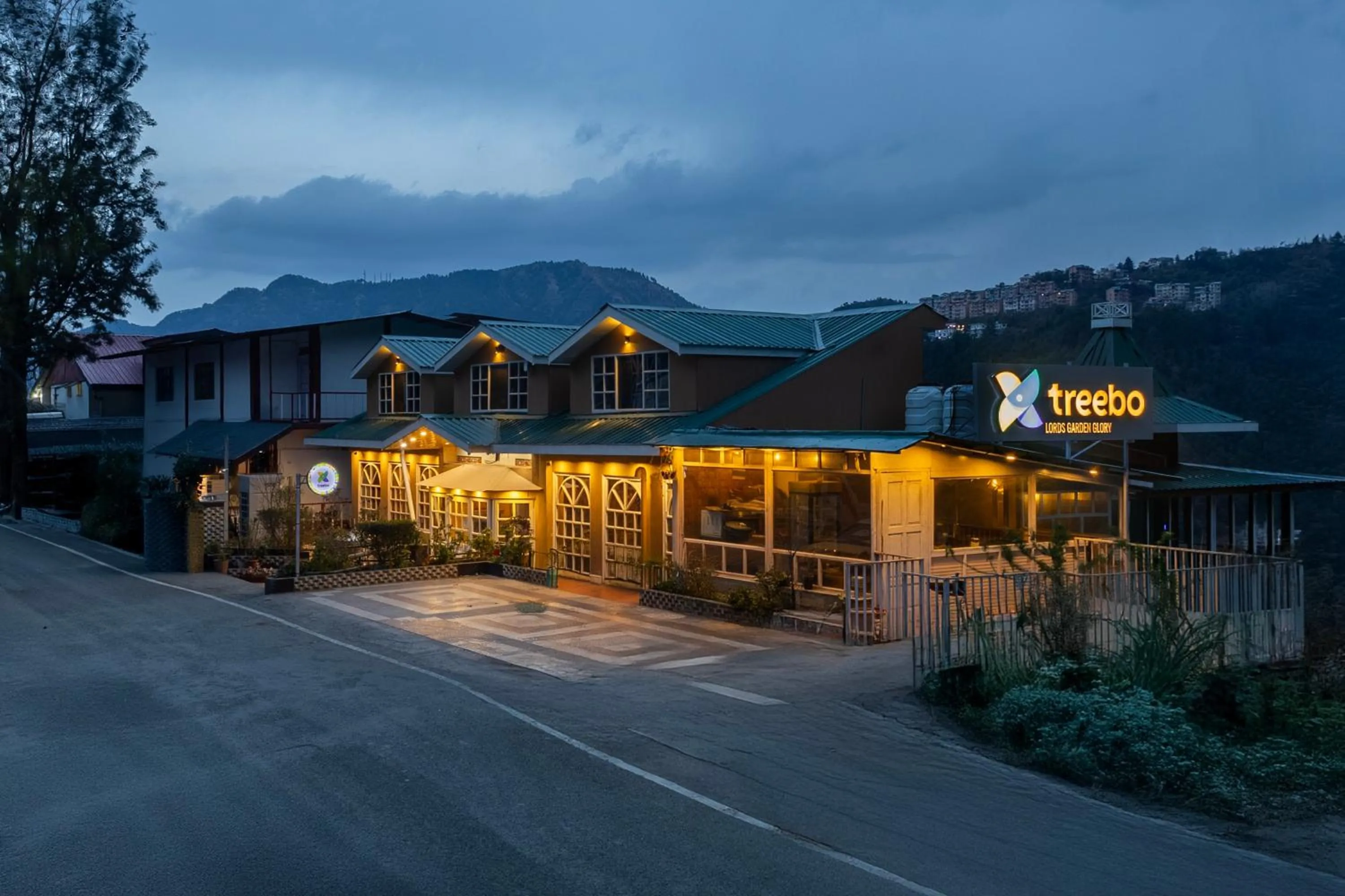 Property building in Treebo Lords Garden Glory With Centralised Heating