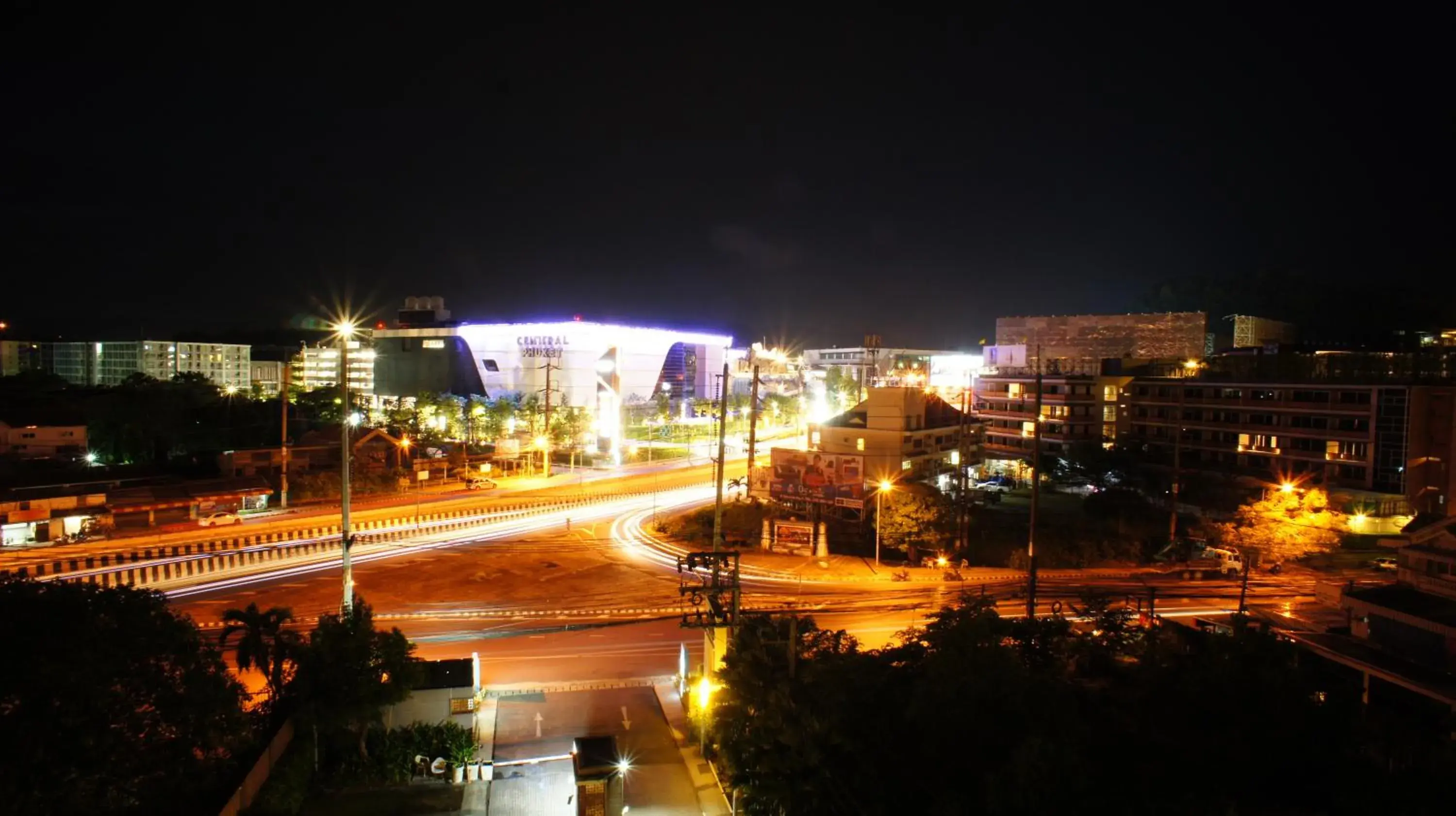 Off site in Centrio by Suttirak Off site in Centrio by Suttirak