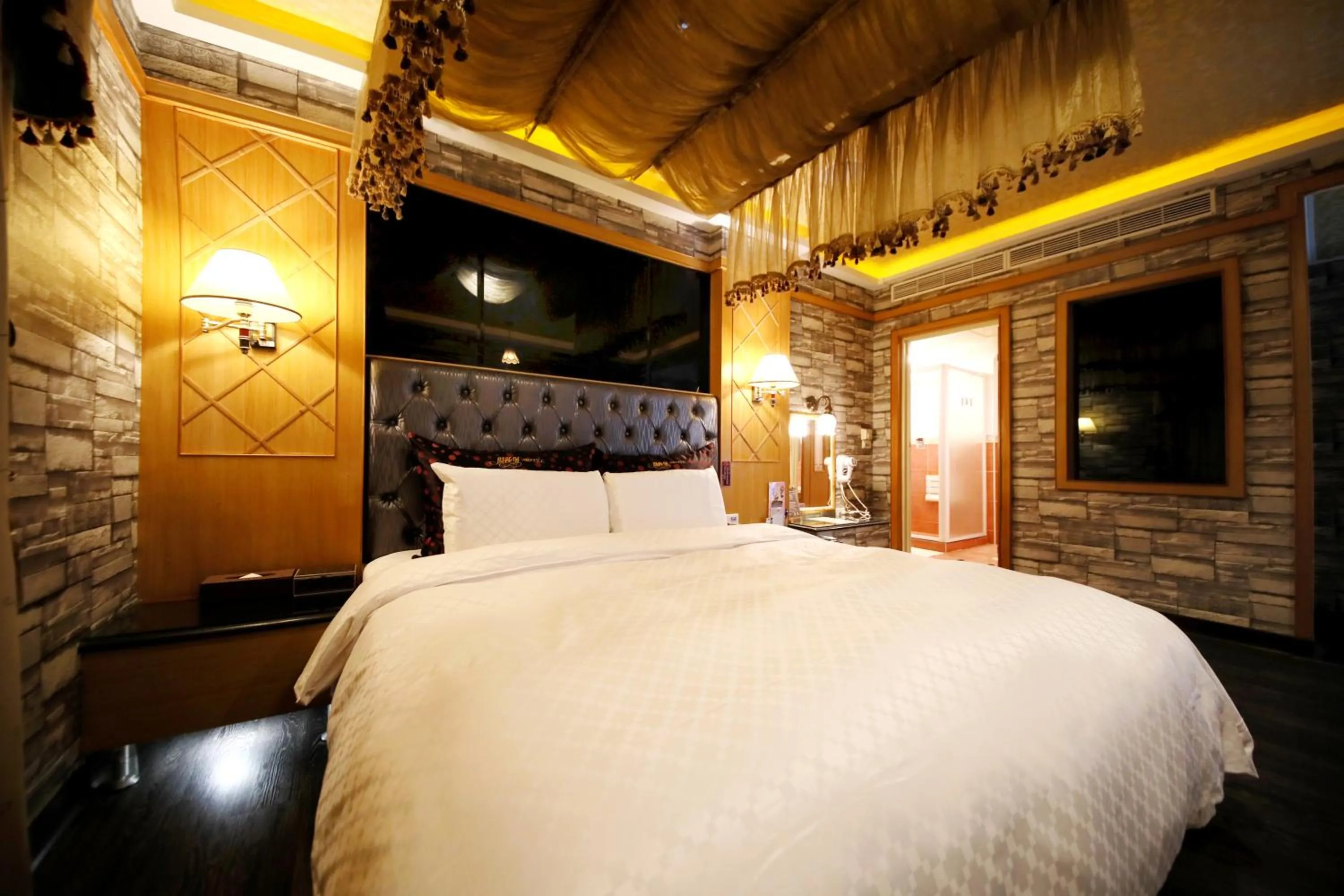 Bed in Wen Sha Bao Motel-Xinying
