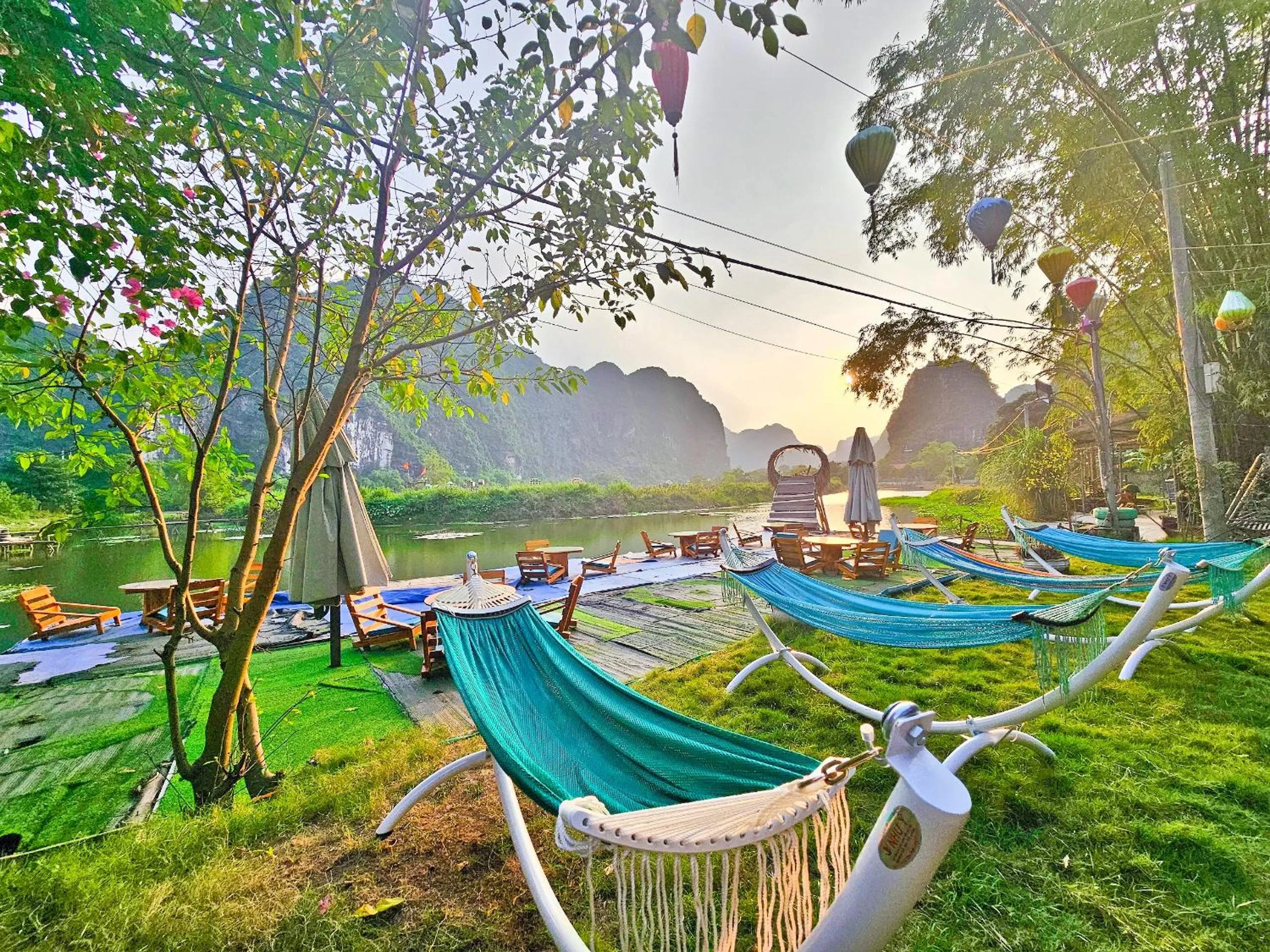 Mountain view in Quoc Khanh Bamboo Homestay