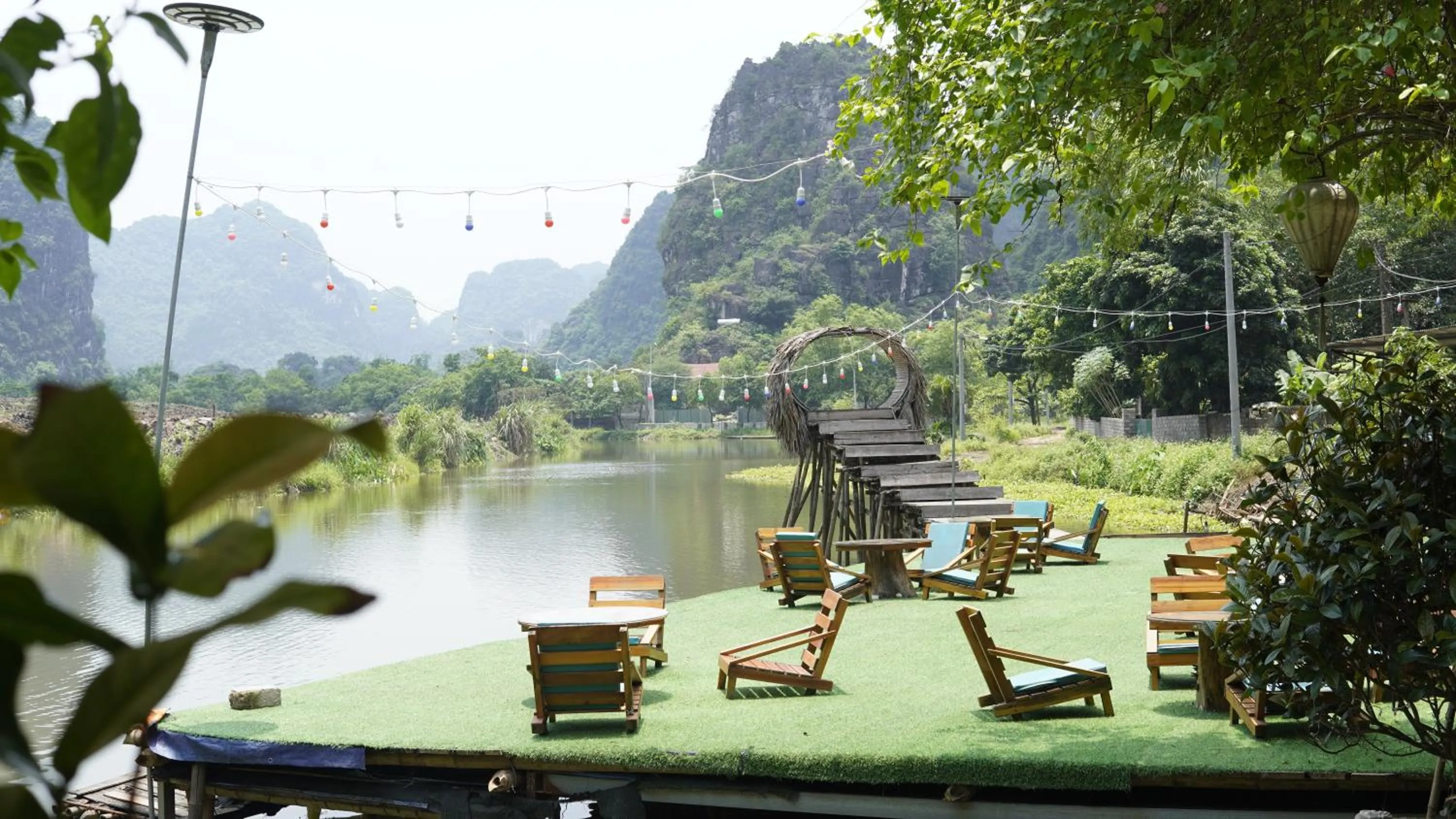 Garden in Quoc Khanh Bamboo Homestay