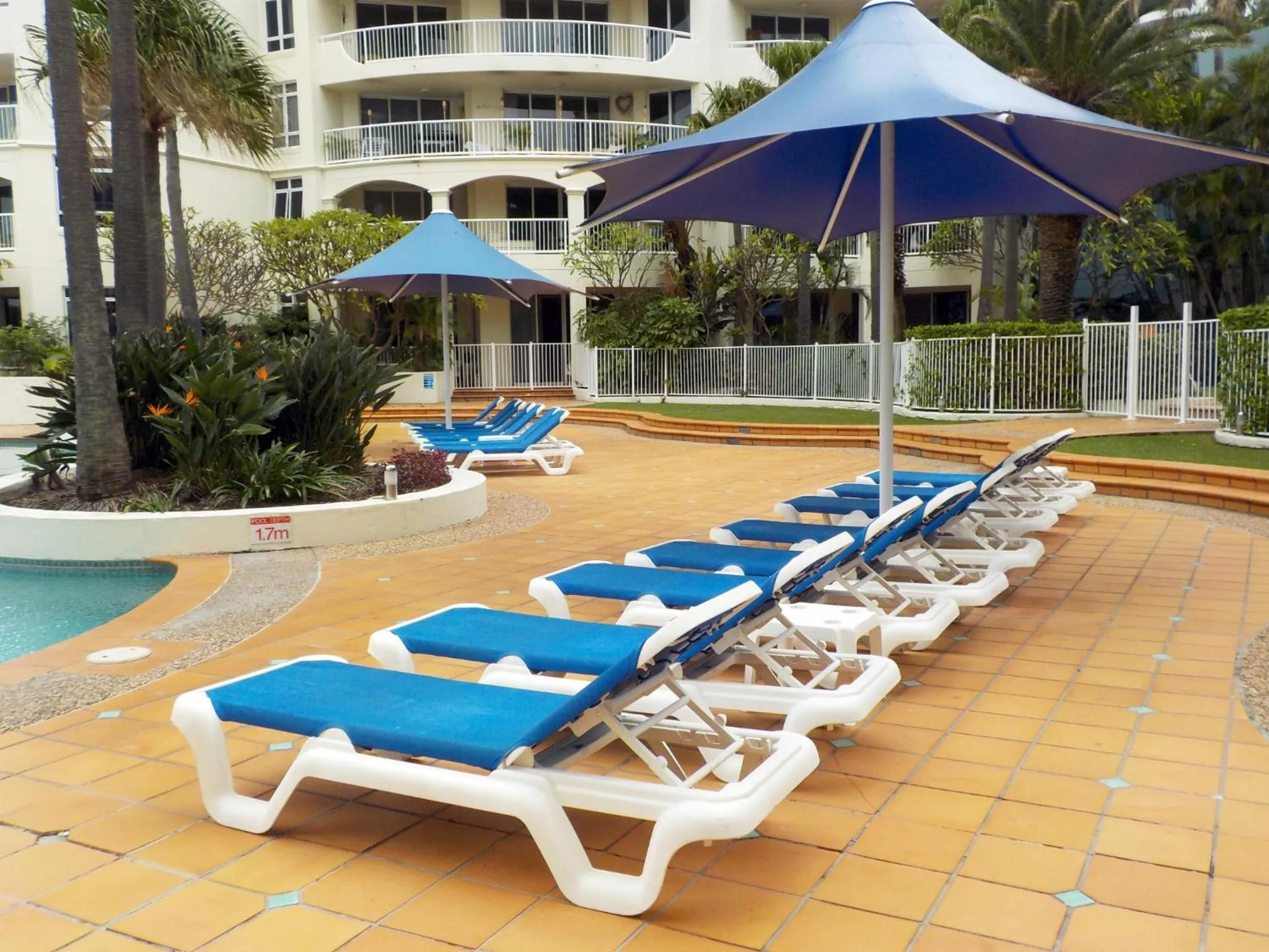 Swimming pool in Moroccan Resort - HR Surfers Paradise