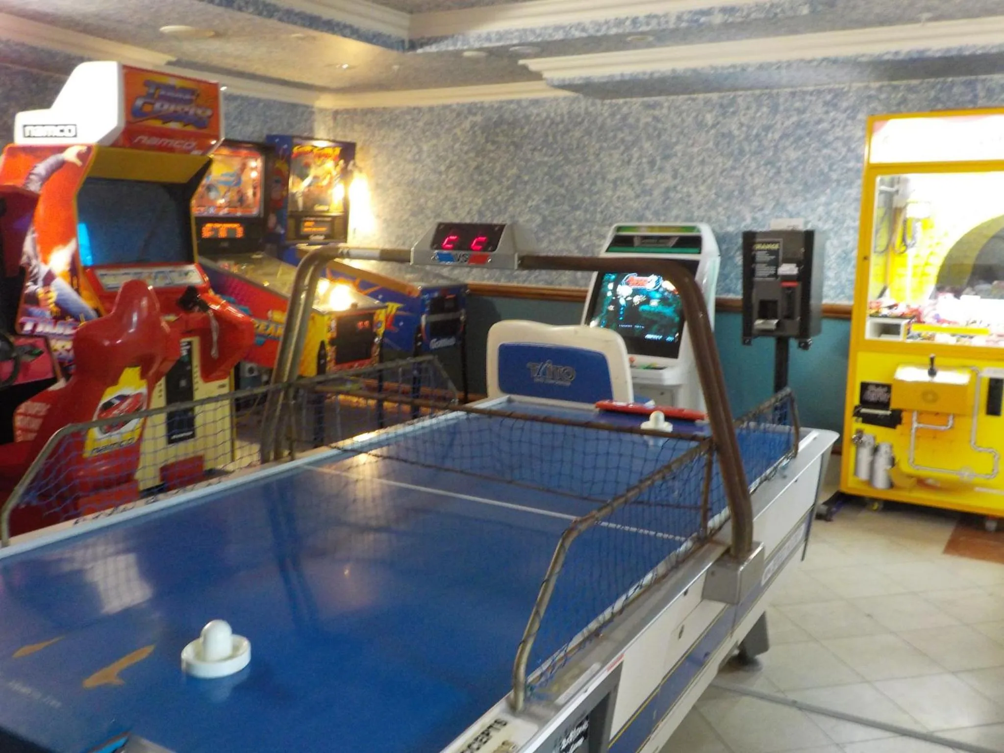 Game Room in Moroccan Resort - HR Surfers Paradise