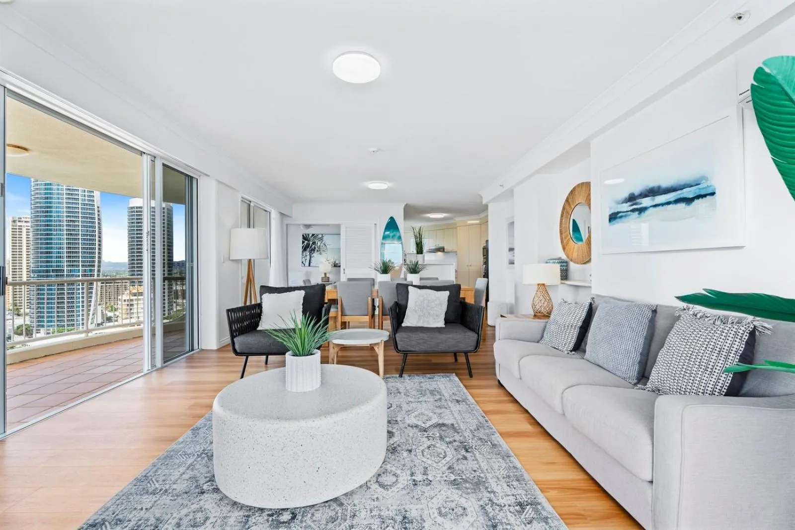 Living room in Moroccan Resort - HR Surfers Paradise