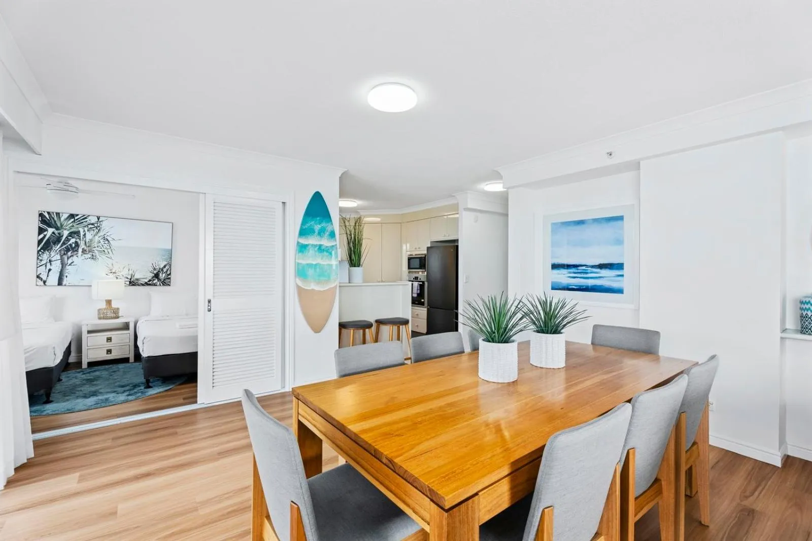 Dining area in Moroccan Resort - HR Surfers Paradise