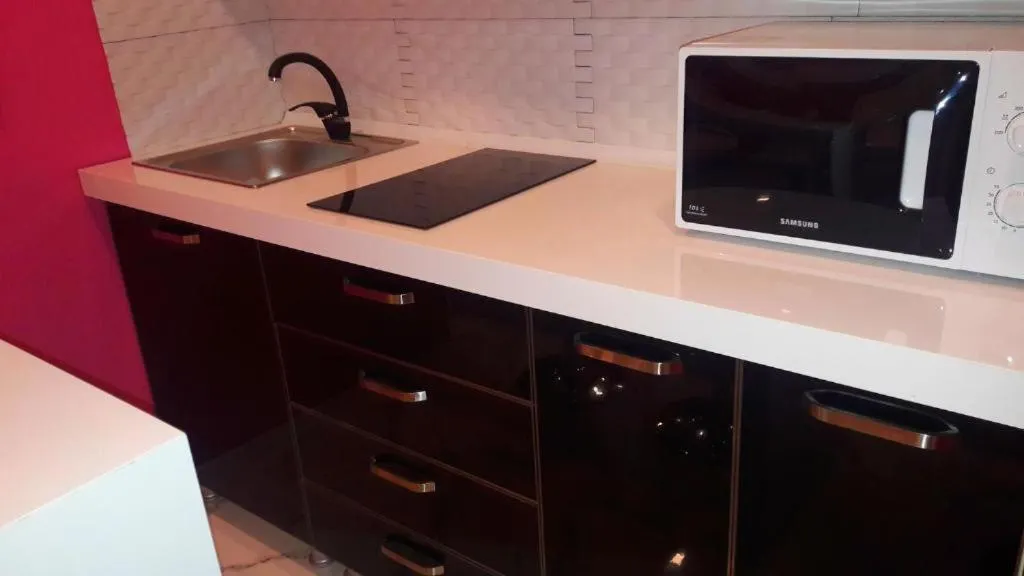 Hotel Lilo near Airport