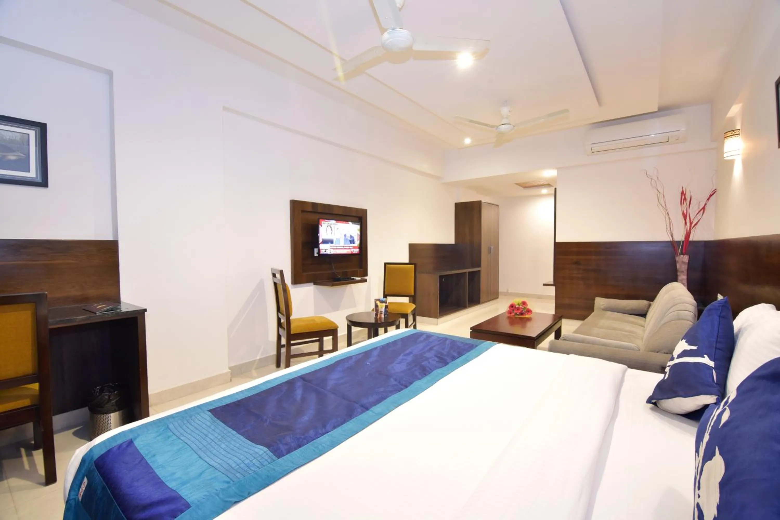 Photo of the whole room, Bed in I V Sanctum Hotel