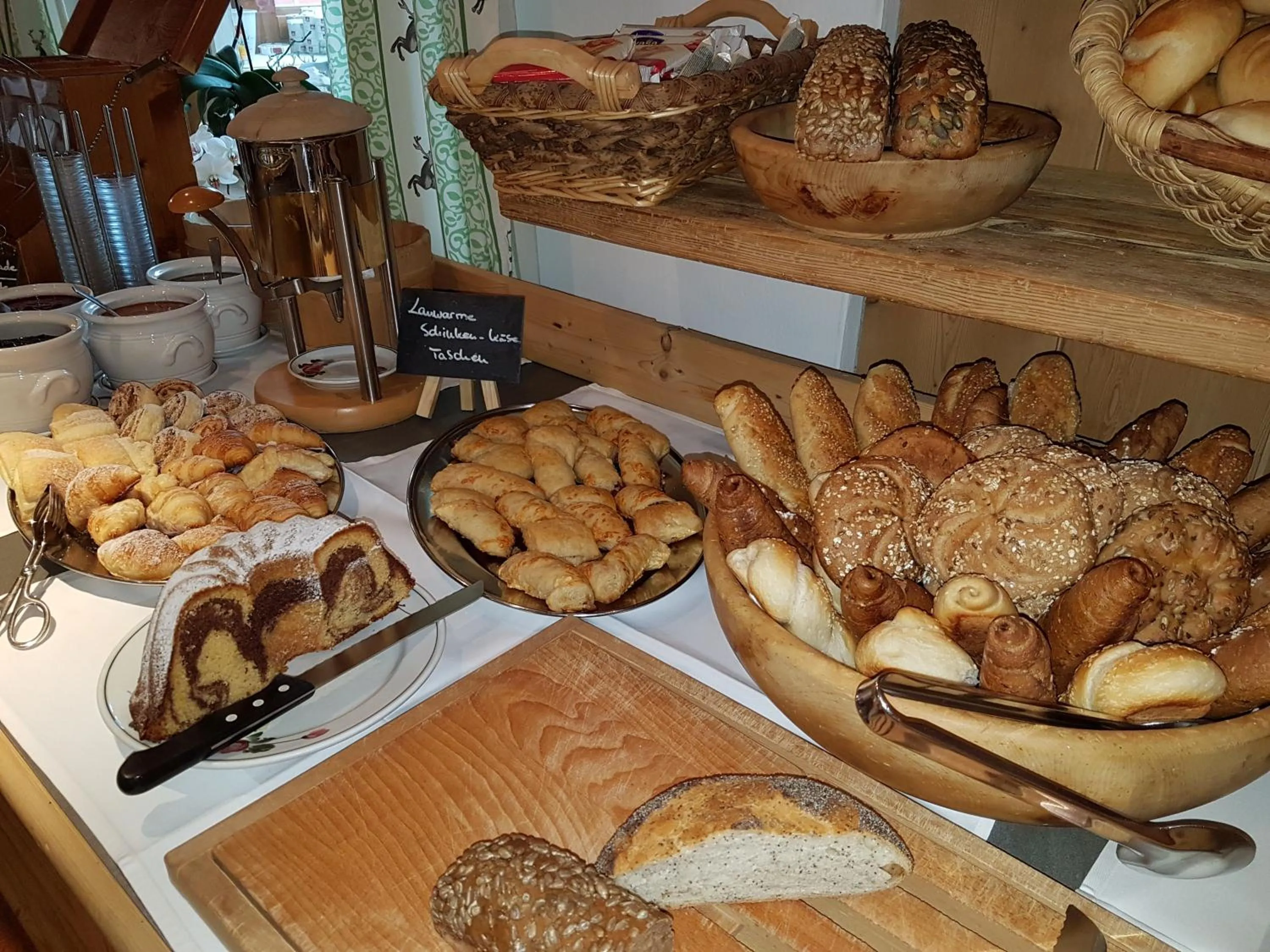 Breakfast in Gröbl-Alm