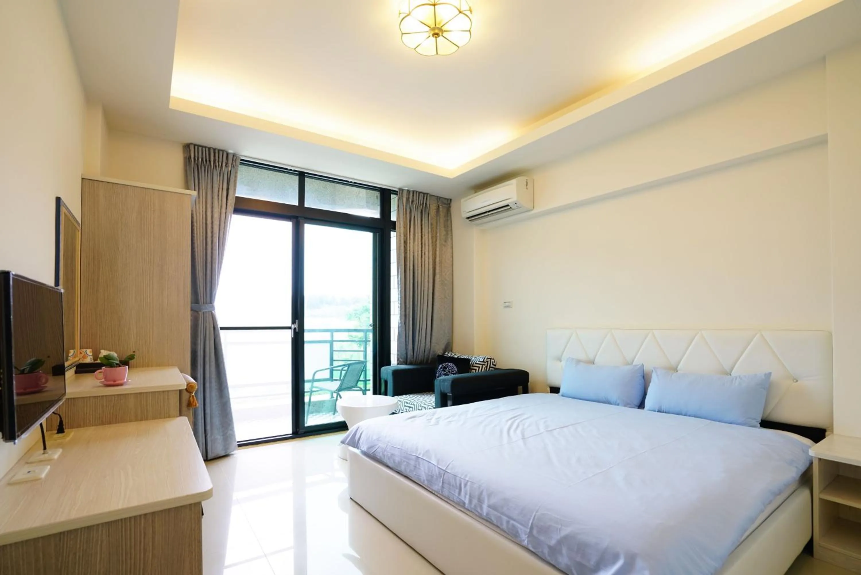 Photo of the whole room, Bed in Le Wu Casa