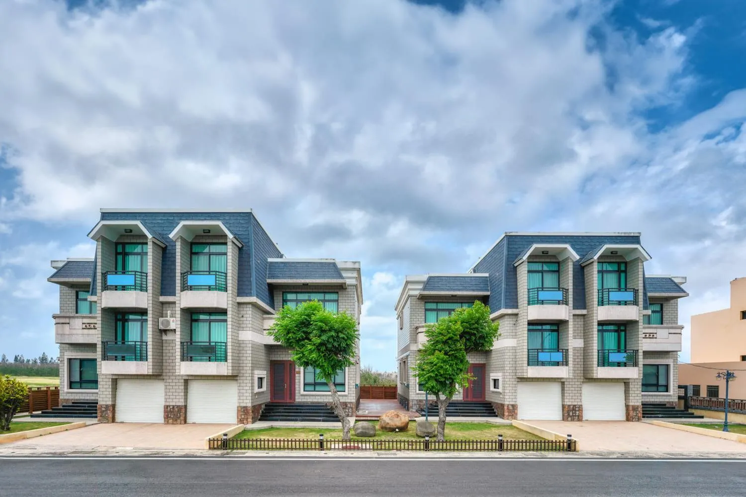 Property building in Le Wu Casa