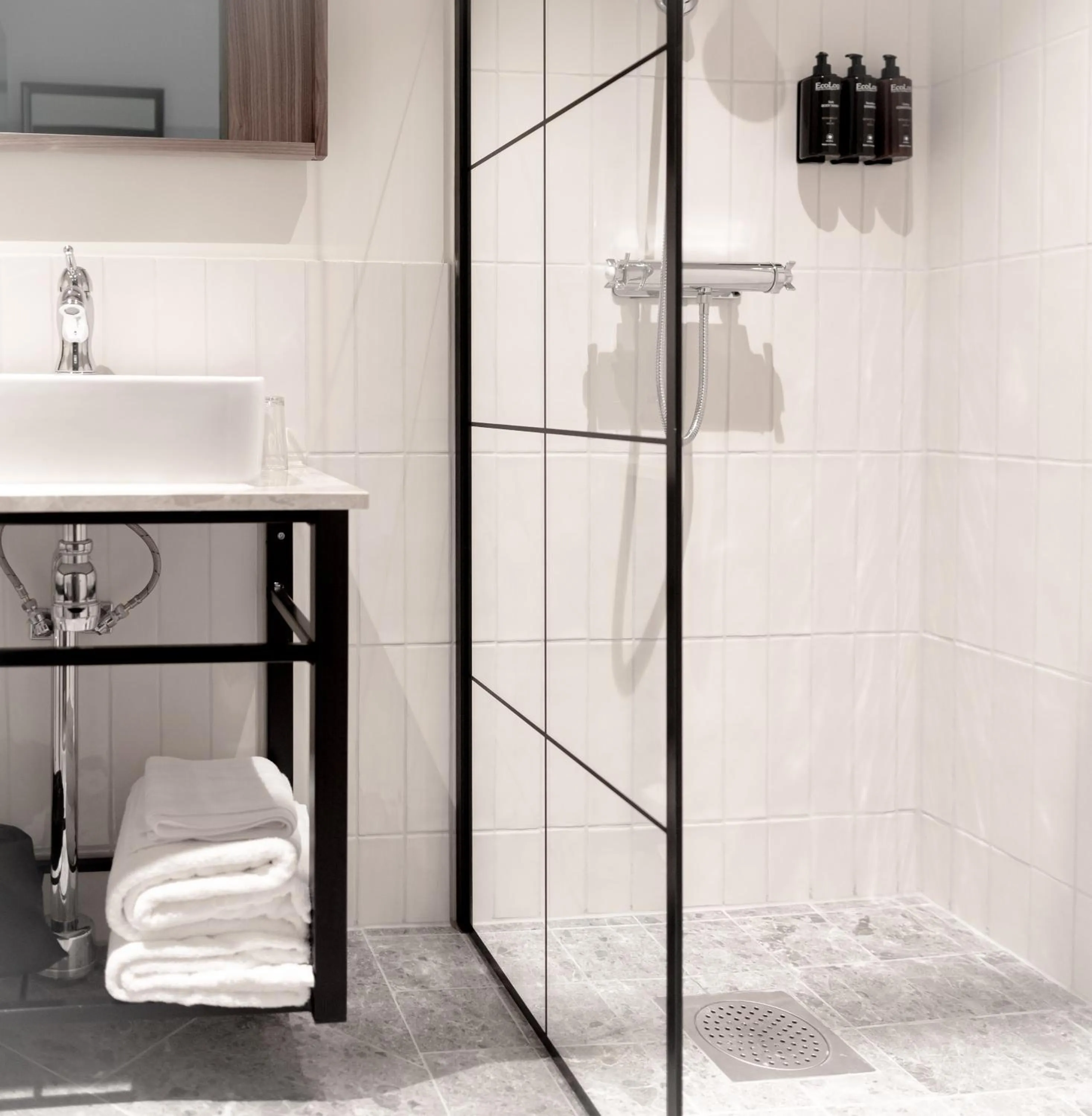 Shower in Elite Hotel Mårtenson