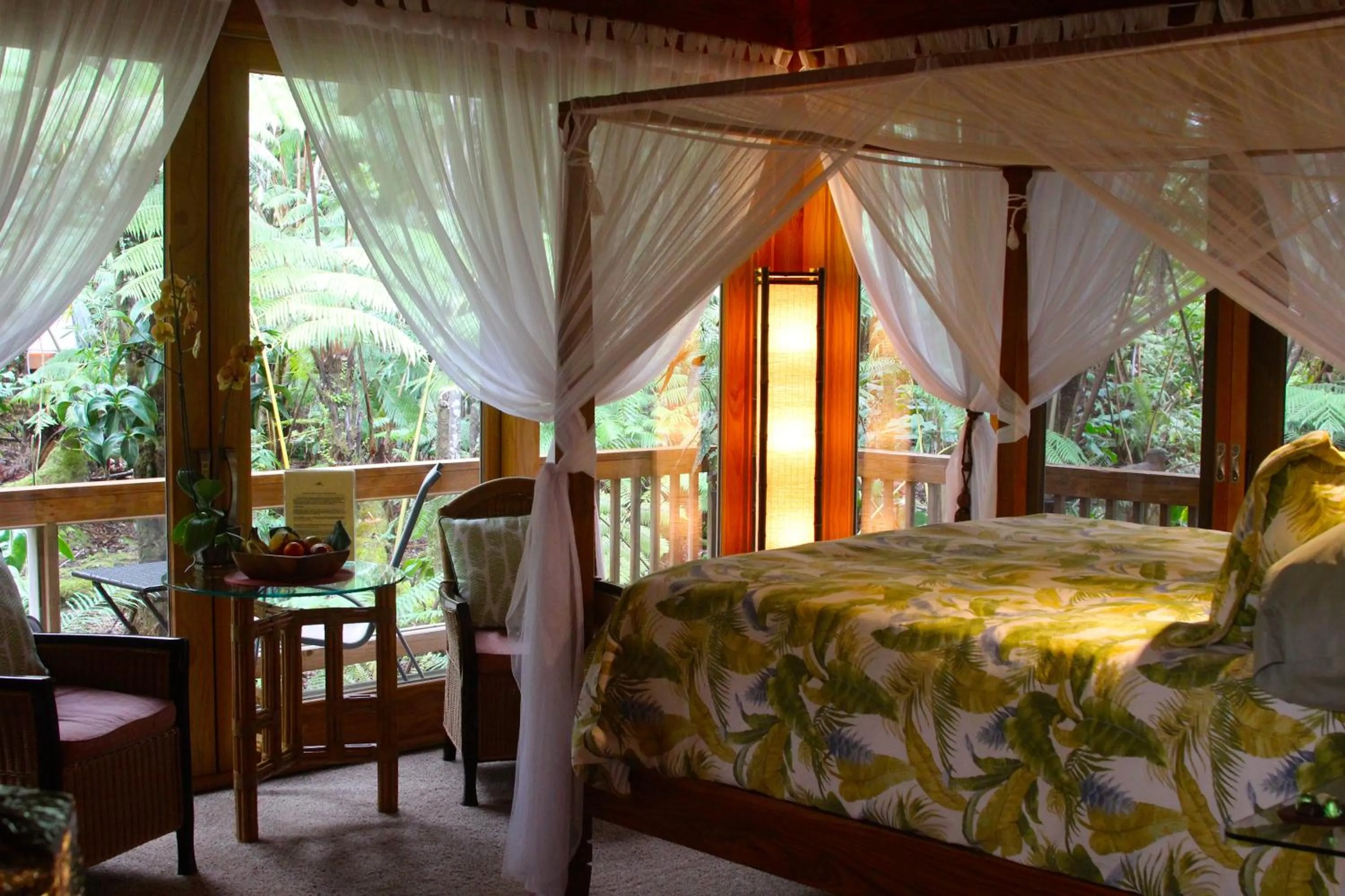 Photo of the whole room, Bed in At the Craters Edge