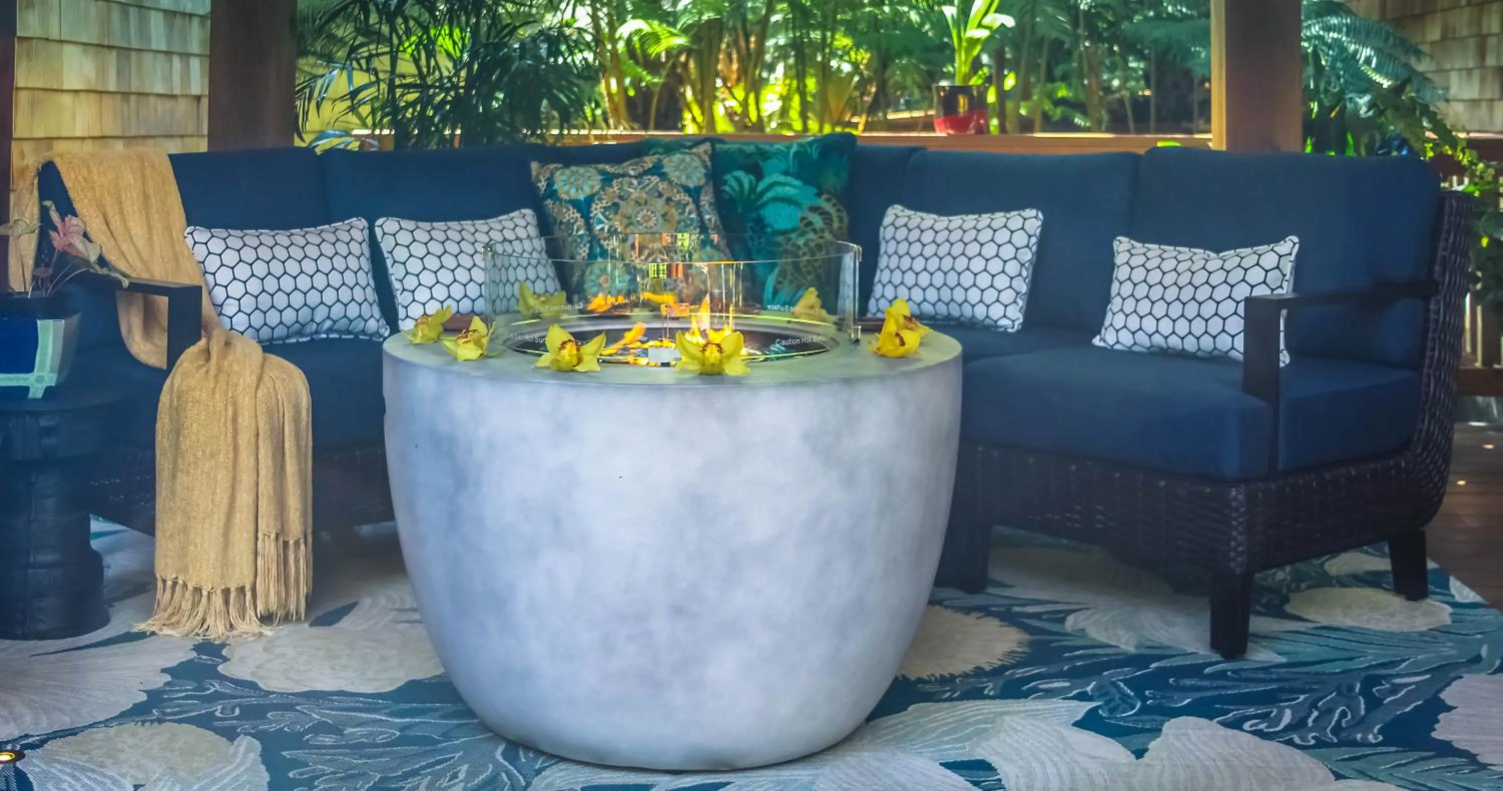 Lobby or reception in At the Craters Edge