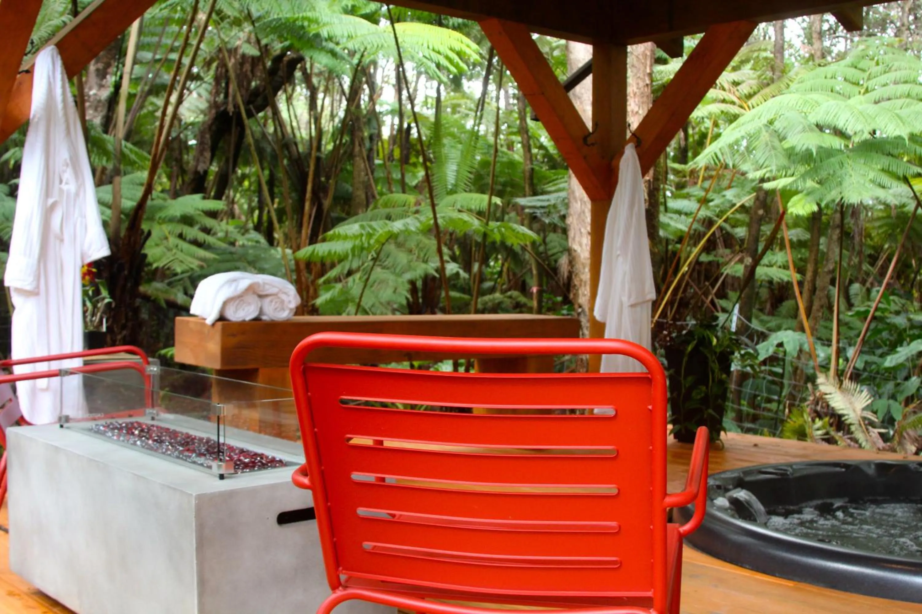 Hot Tub in At the Craters Edge