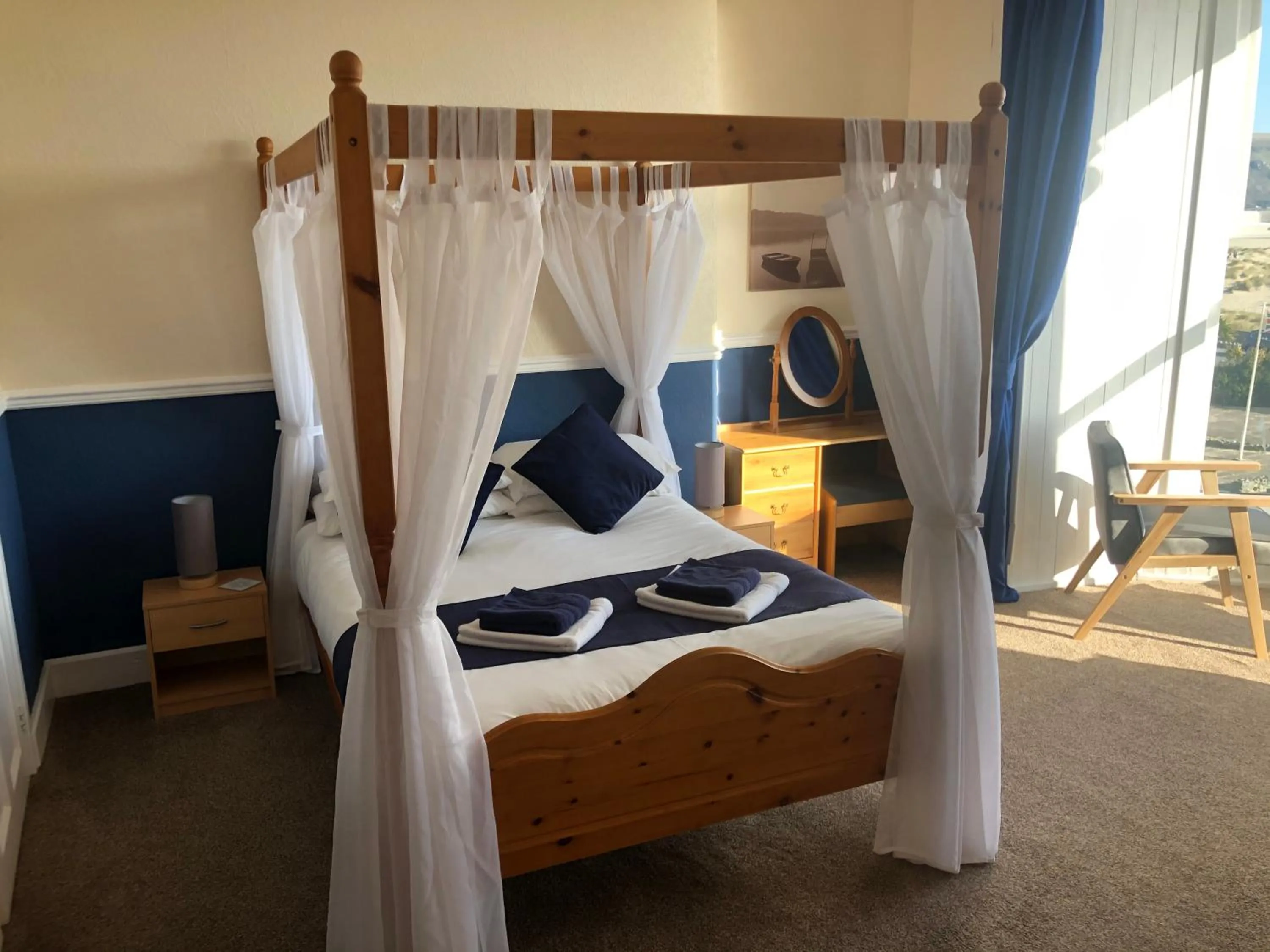 Bed in Leamington House