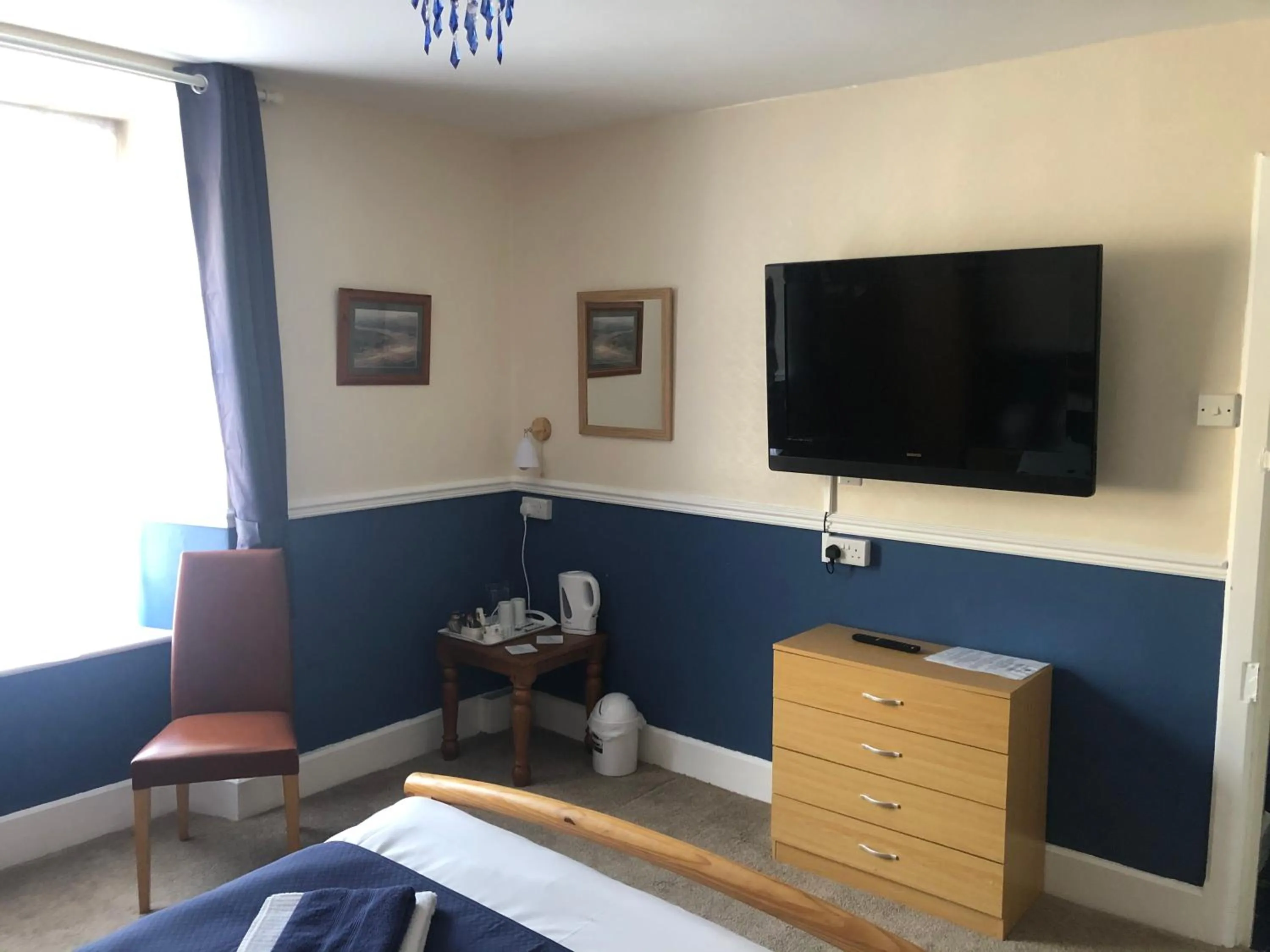 TV and multimedia, Bed in Leamington House