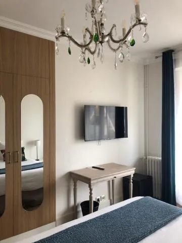 Bedroom, Bed in Family Golf Hotel