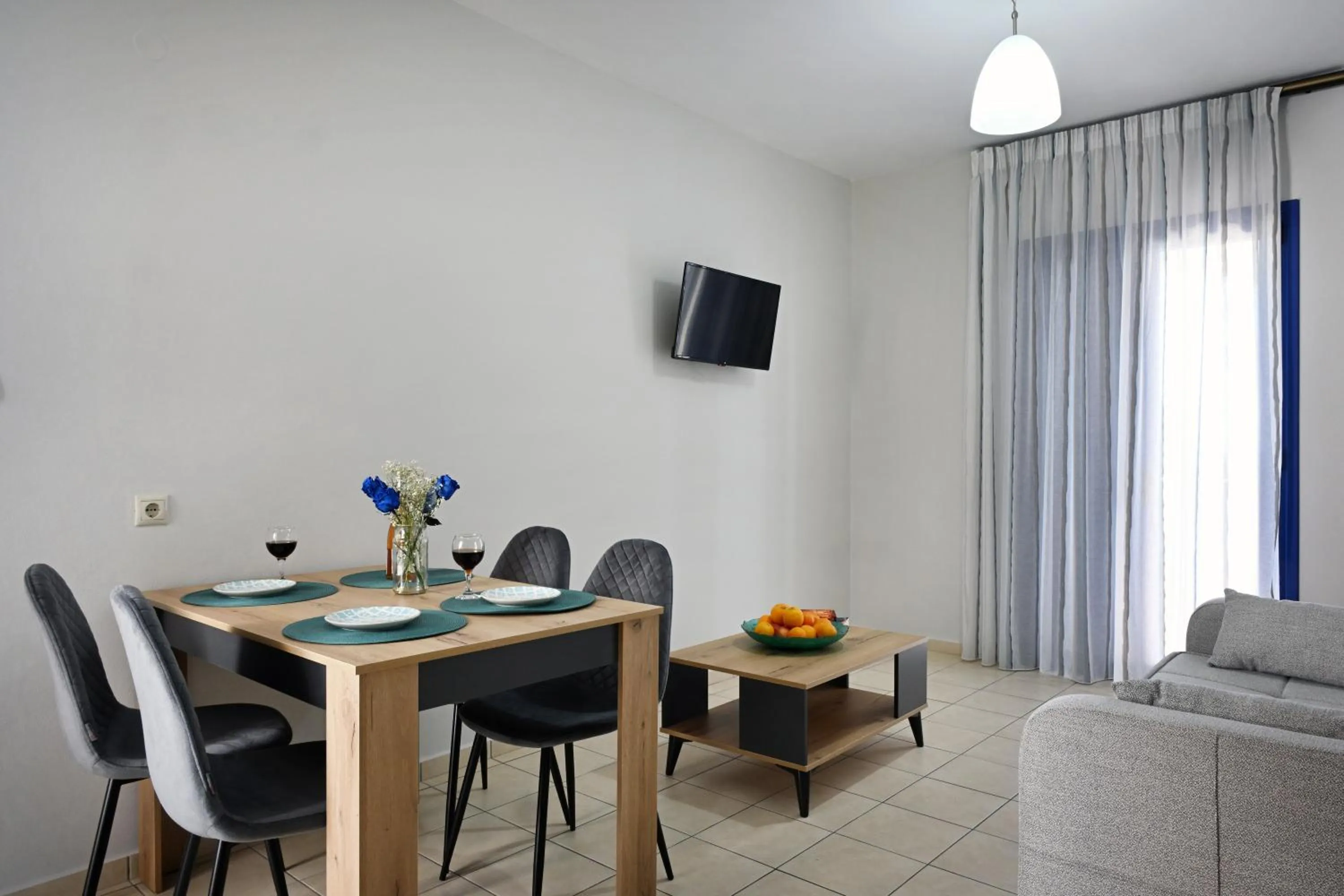 TV and multimedia in Sfakian Horizon