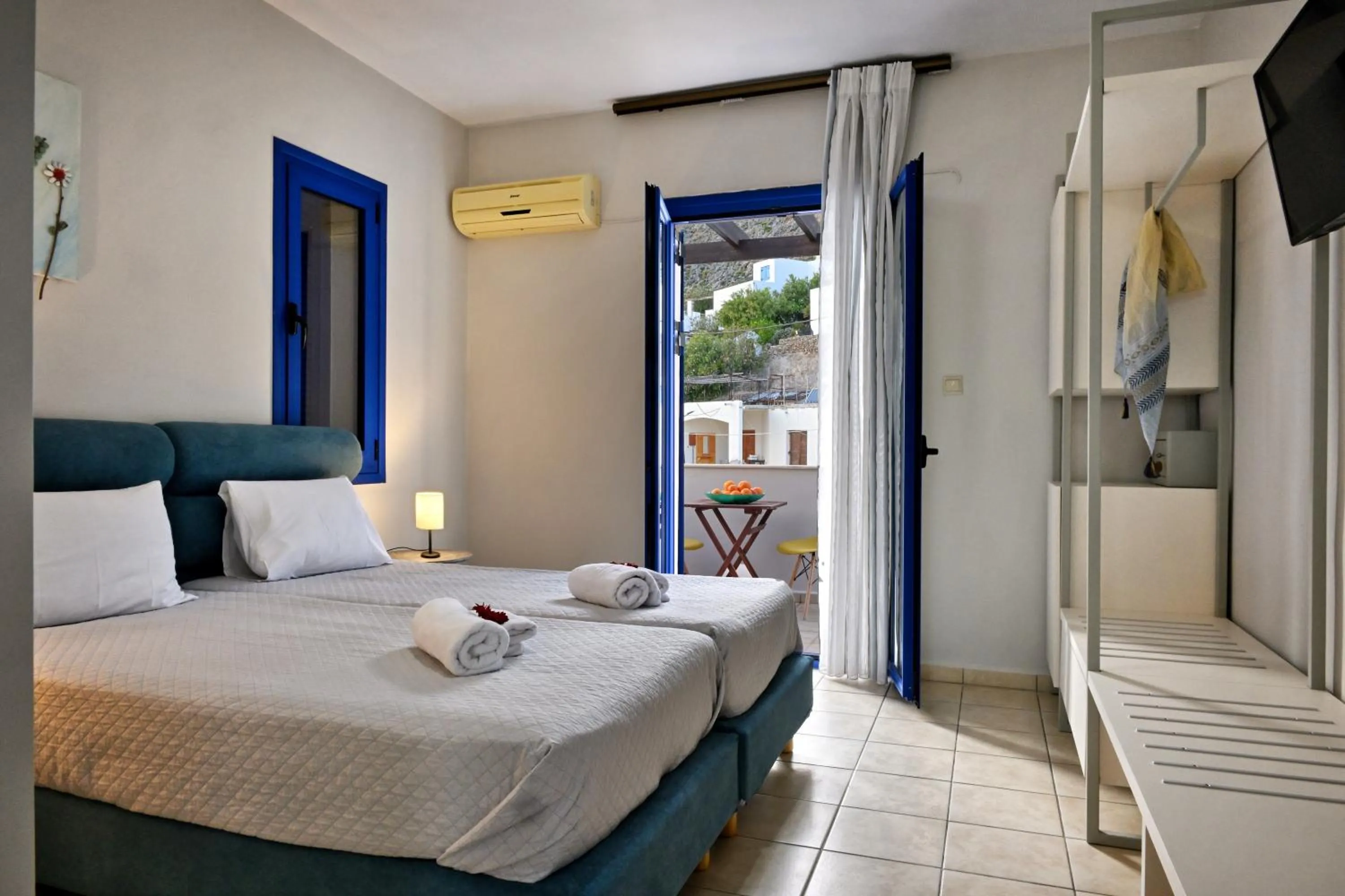 Bed in Sfakian Horizon