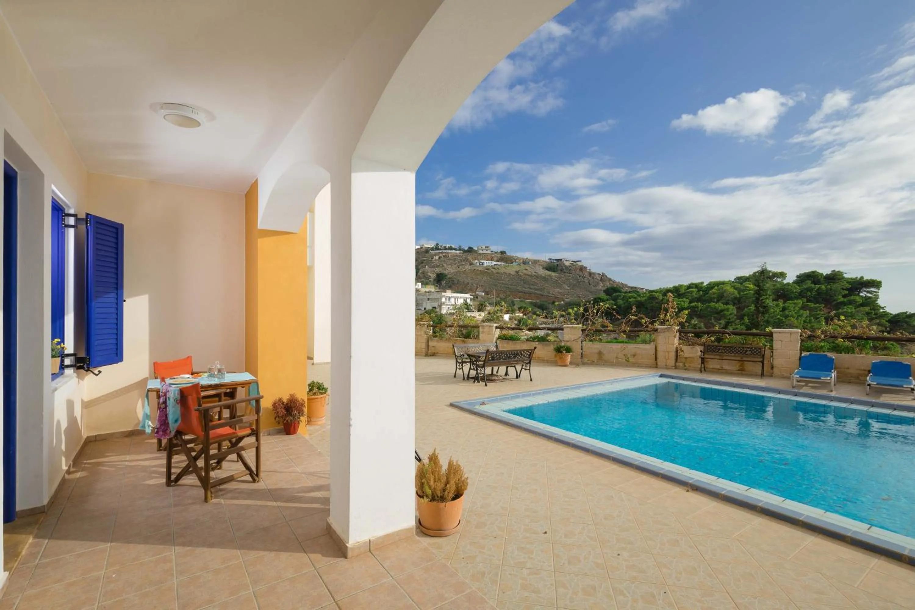 Day in Sfakian Horizon