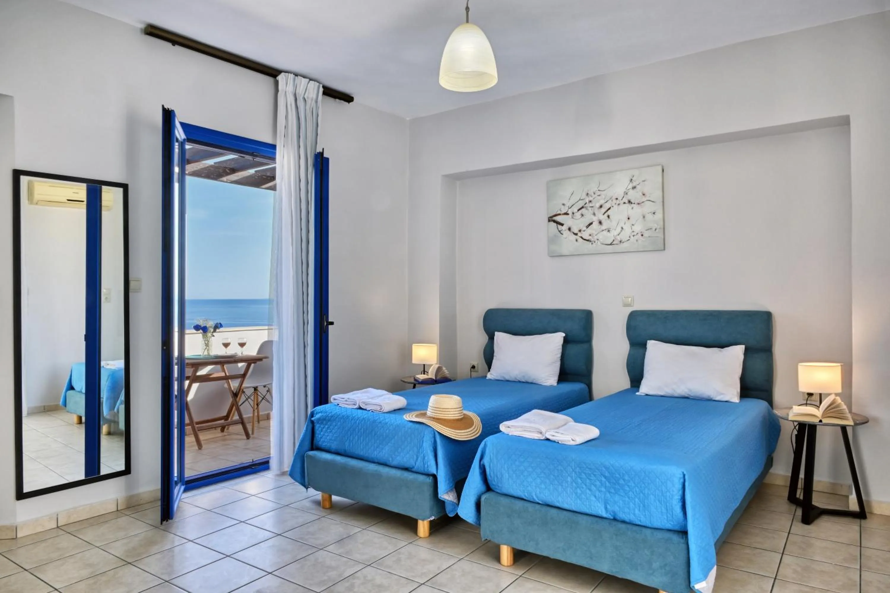 Bed in Sfakian Horizon