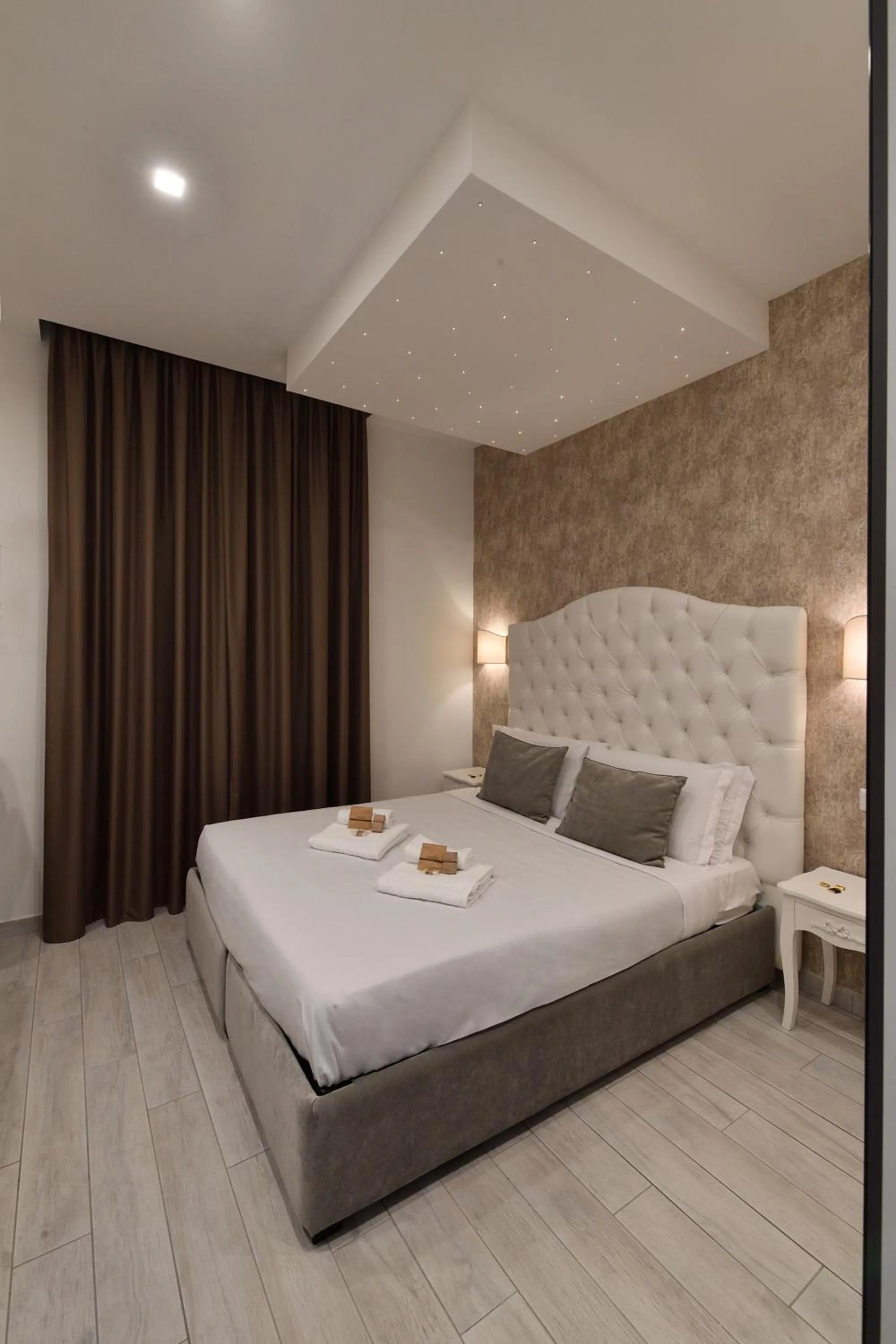 Coffee/tea facilities, Bed in Relais Vatican Secret