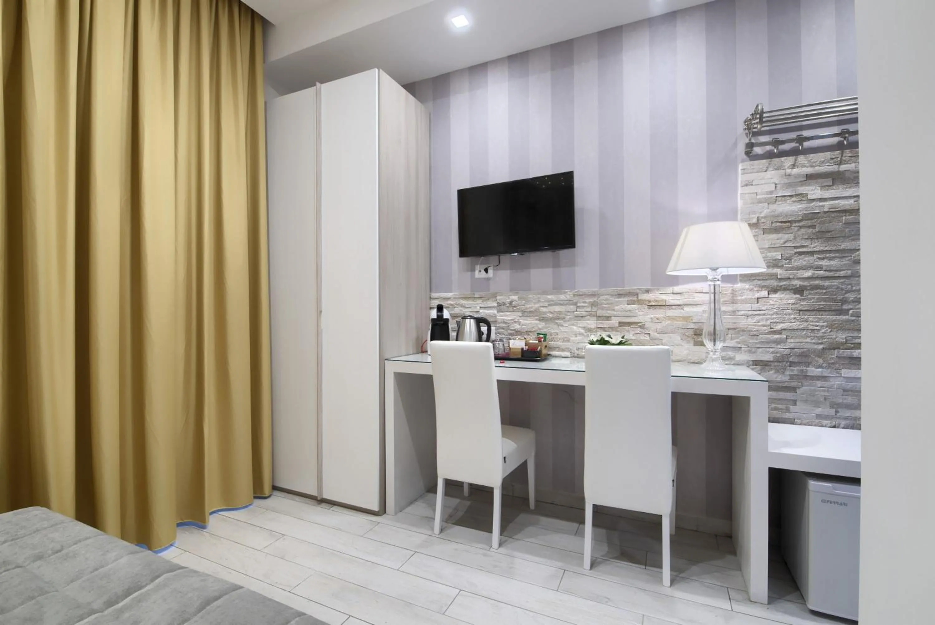 Bed in Relais Vatican Secret