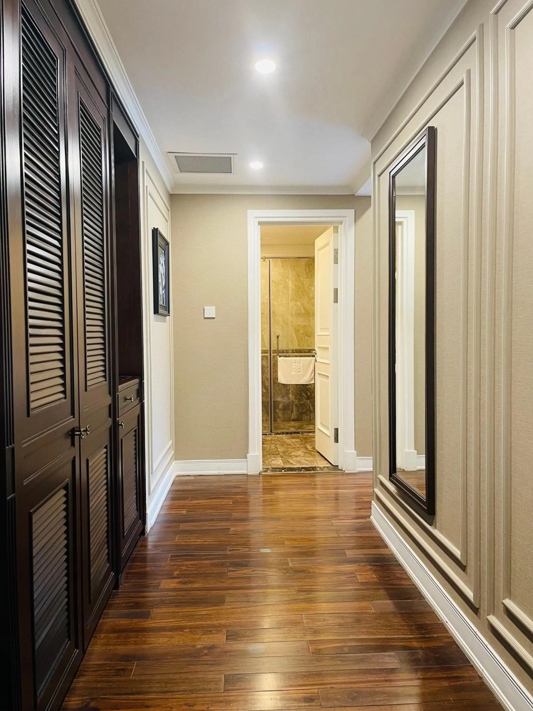 Facade/entrance in Hotel du Monde