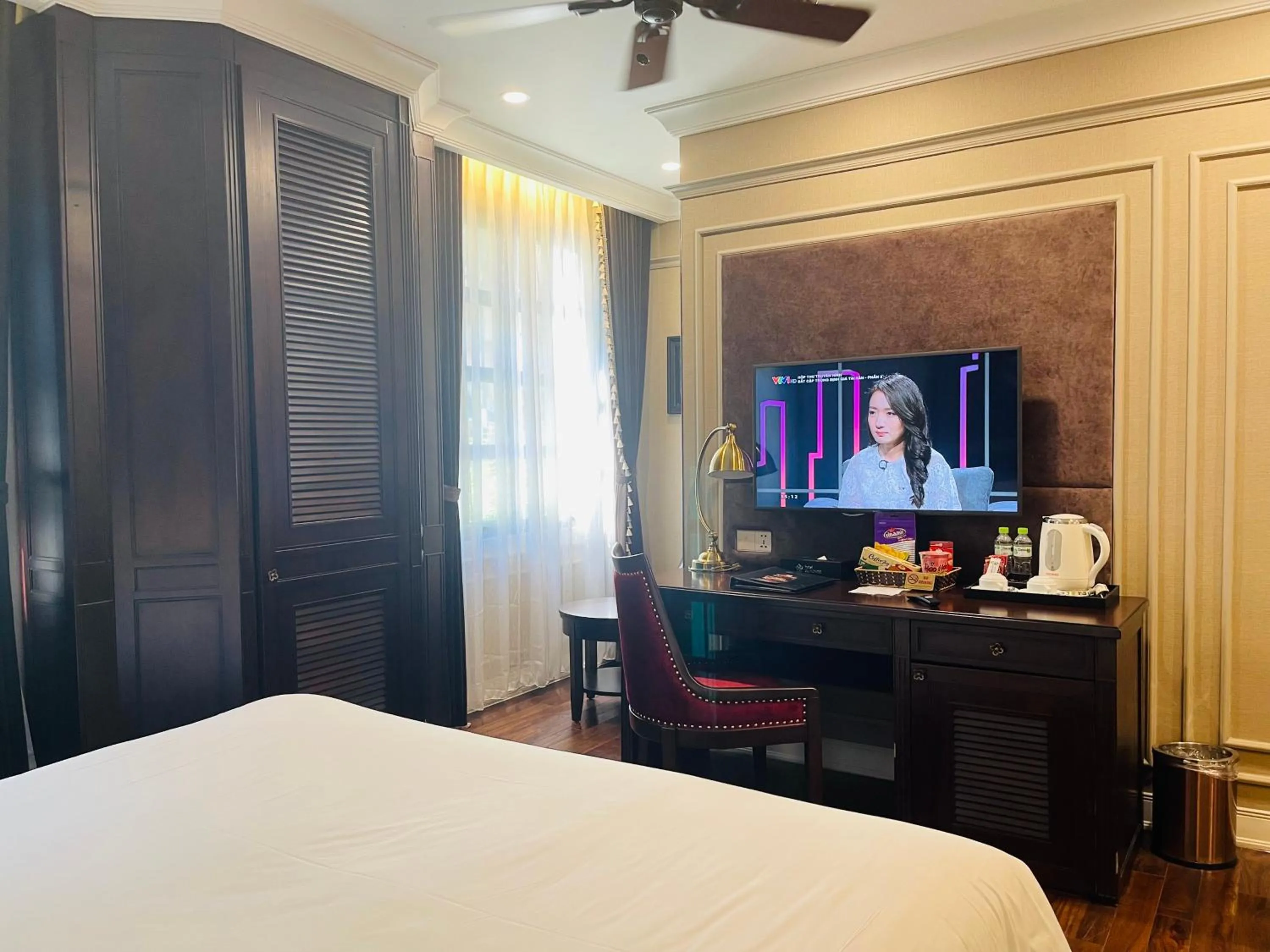 TV and multimedia, Bed in Hotel du Monde