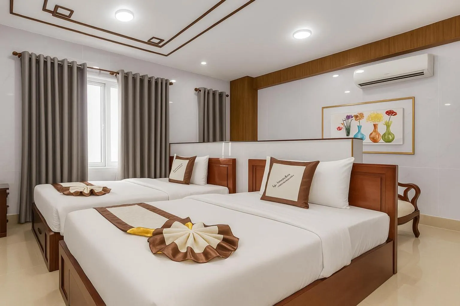 Bed in Diamond Luxury Ben Thanh