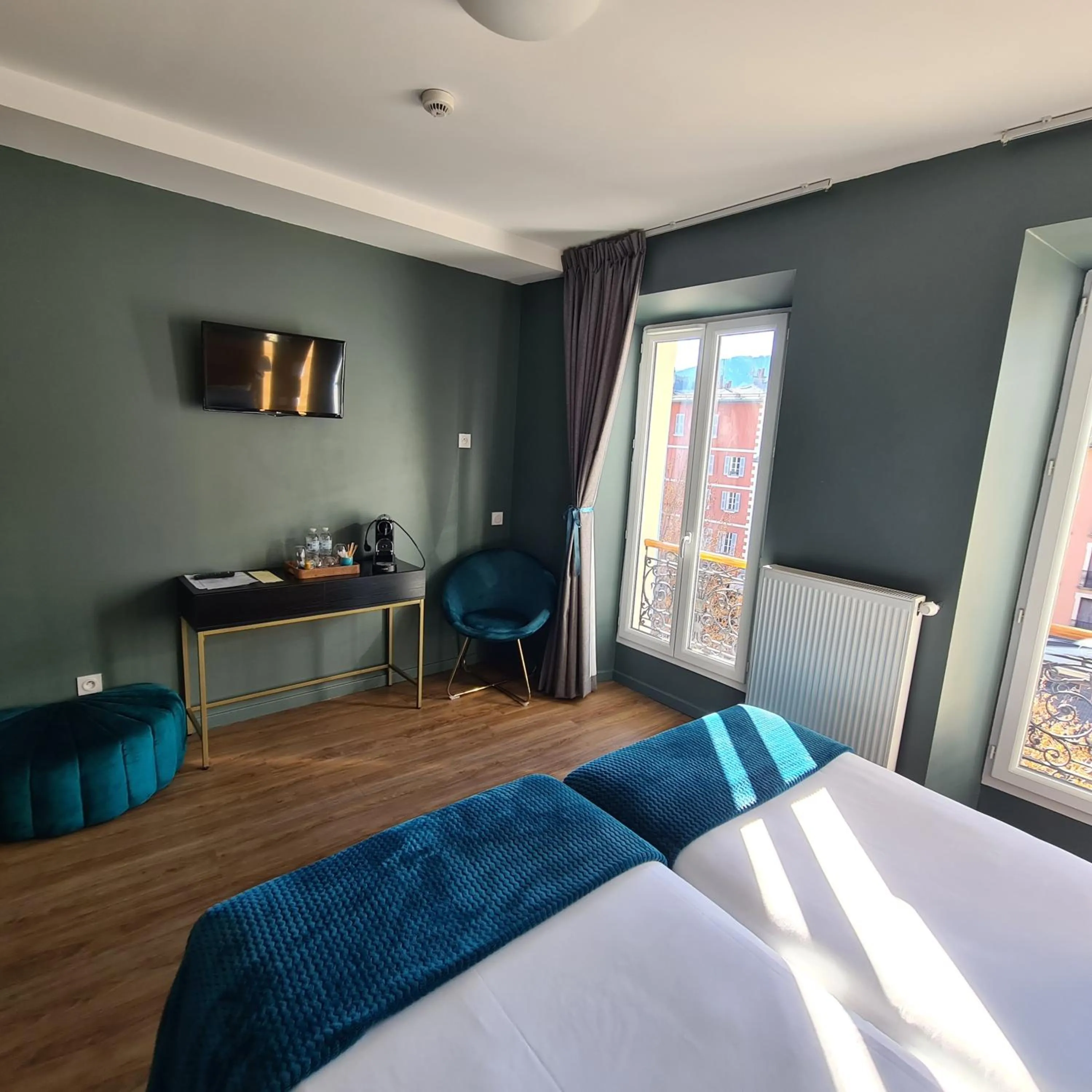 Photo of the whole room, Bed in Le Grand Hotel