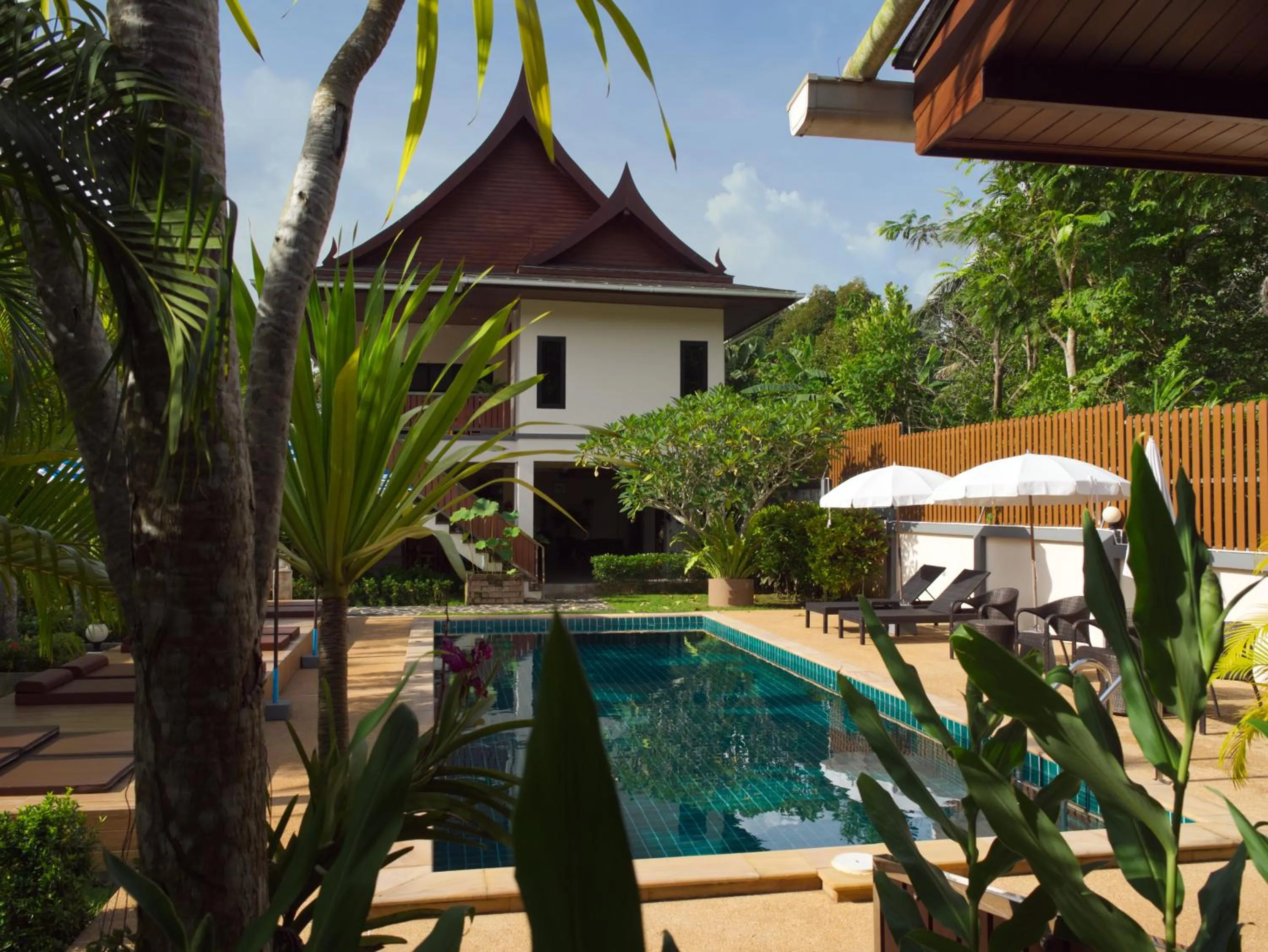 Swimming pool in Chanapha Residence