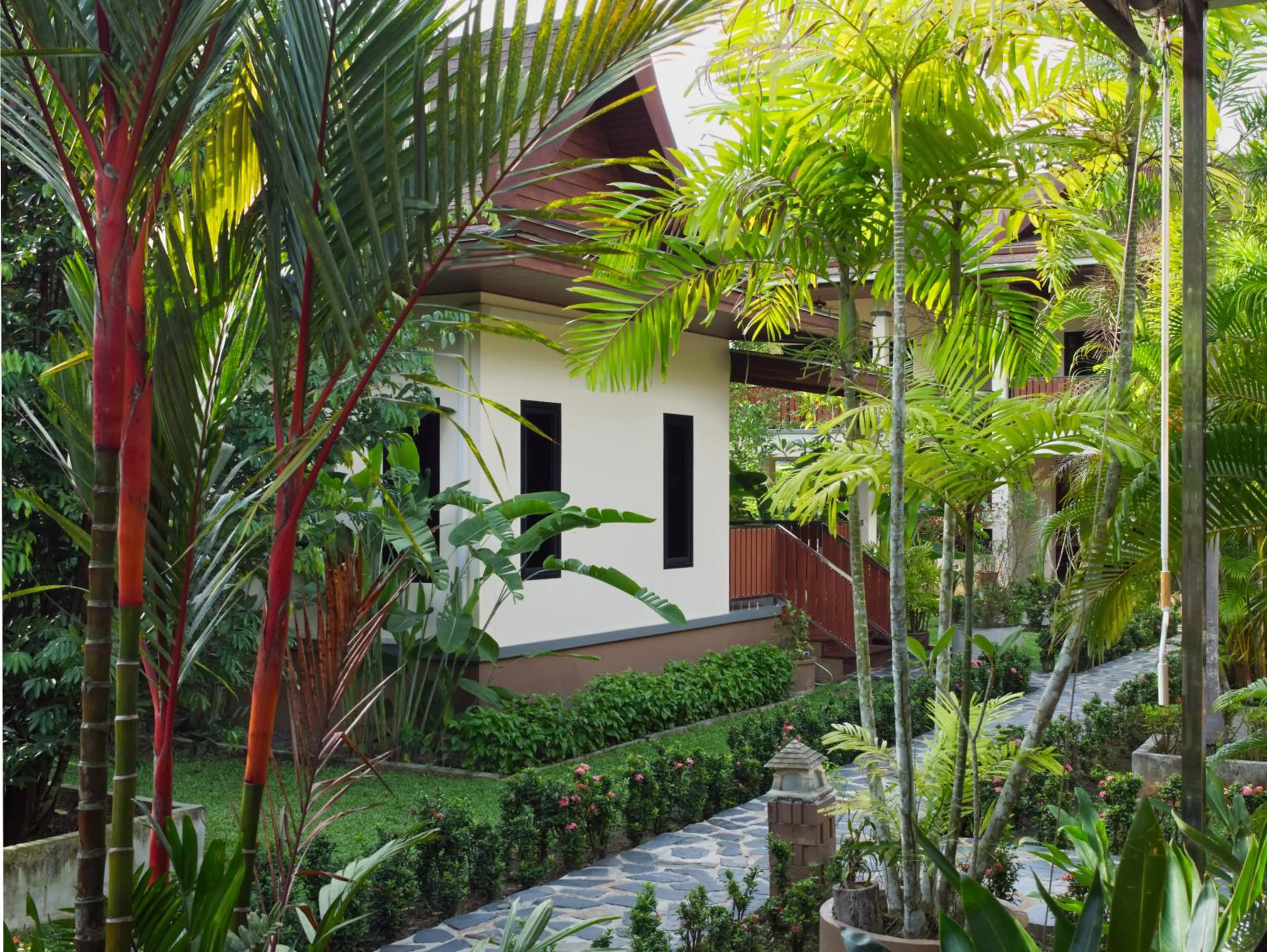 Garden view in Chanapha Residence