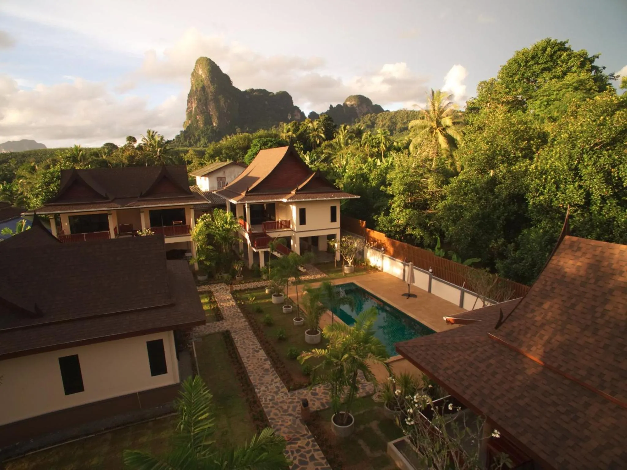 Property building in Chanapha Residence