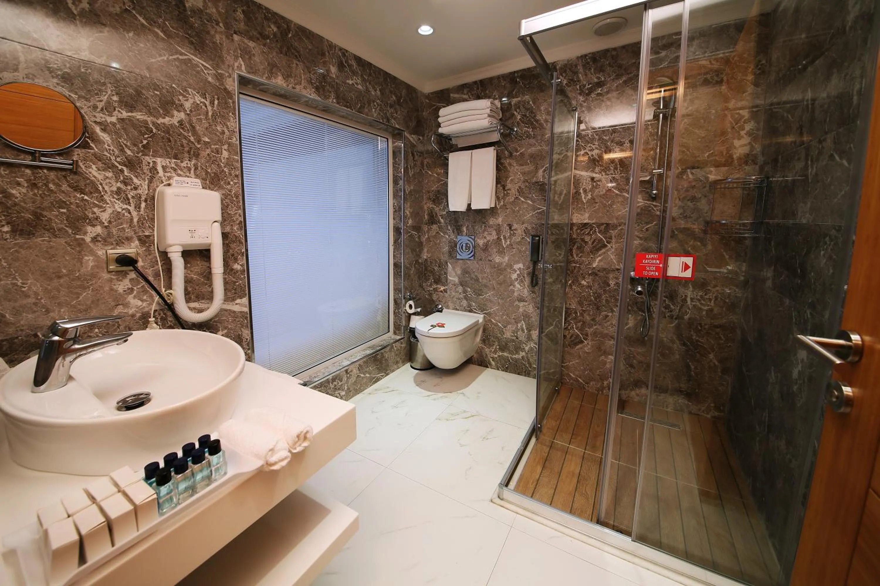 Shower in Delta Hotels By Marriott Bodrum