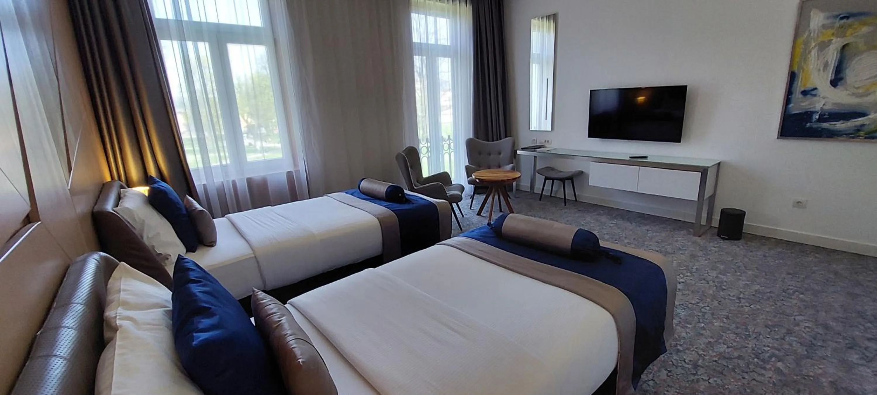 Bed in Hotel Austria & Bosna