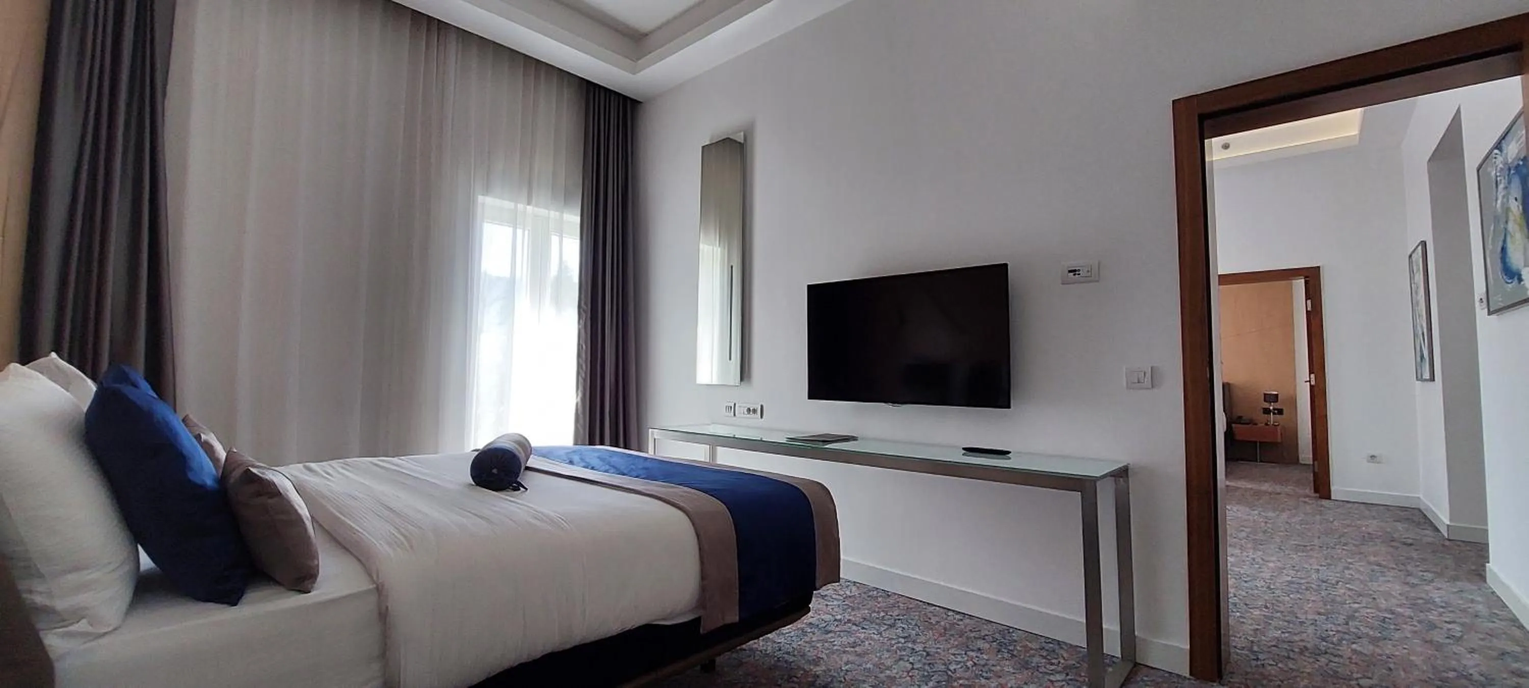 Bedroom, Bed in Hotel Austria & Bosna