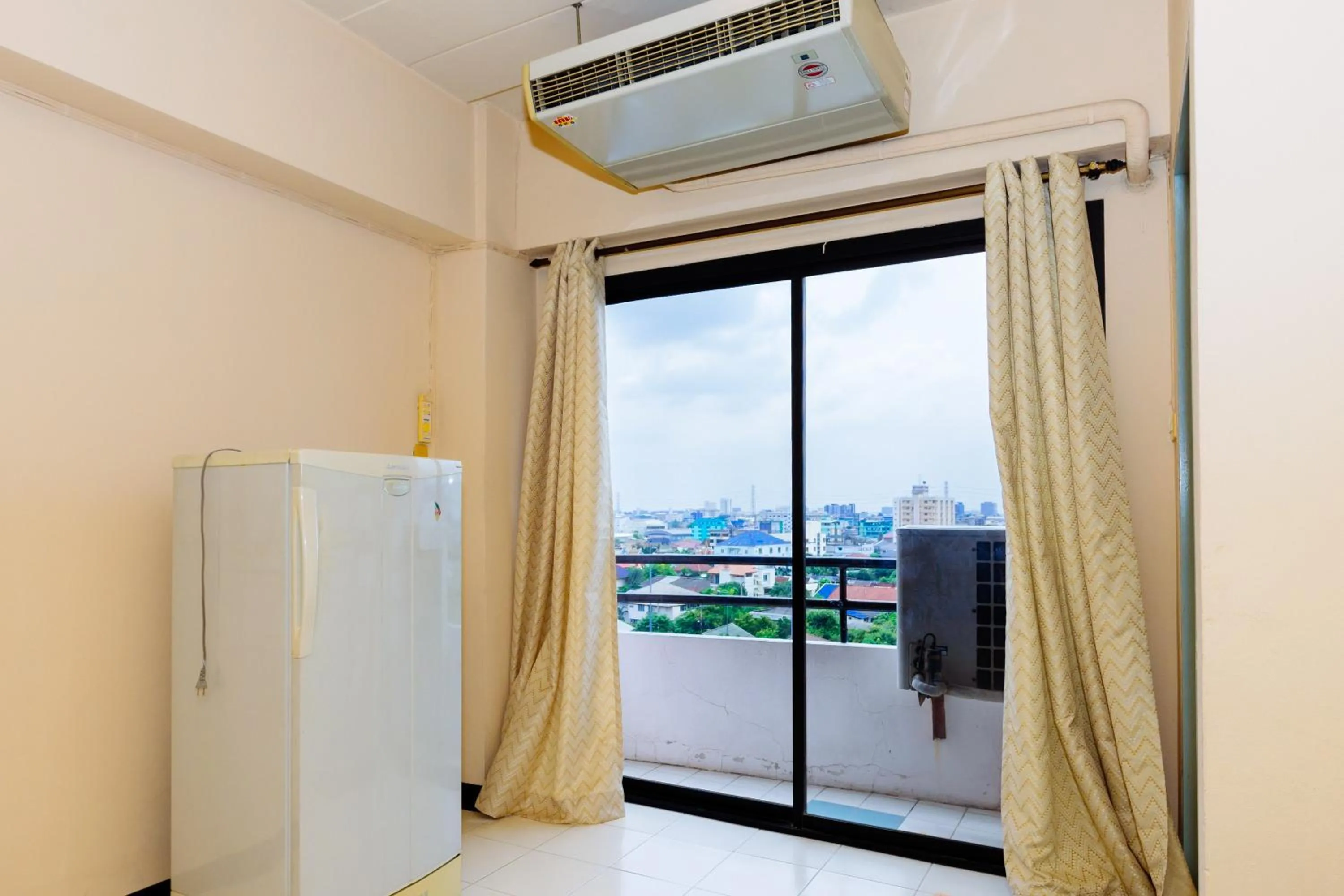 Balcony/Terrace in Grand Residence Ngamwongwan 19