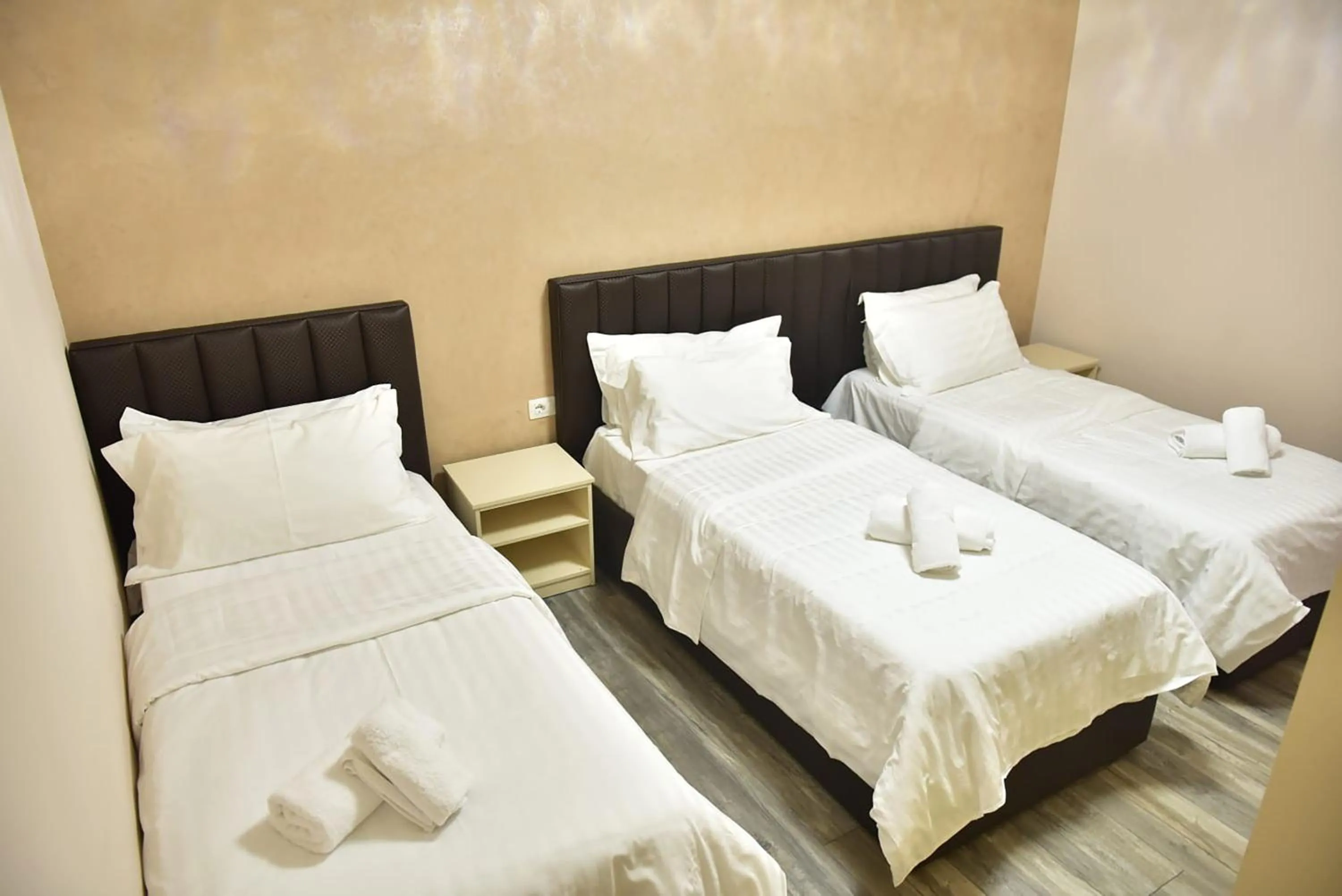 Photo of the whole room, Bed in Buna Park Hotel